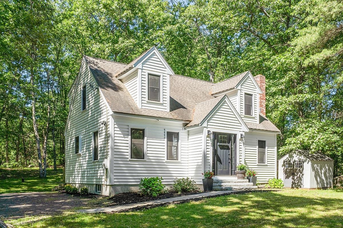 3 Showell Pond Rd, Sandown, NH 03873 MLS 4915671 Coldwell Banker