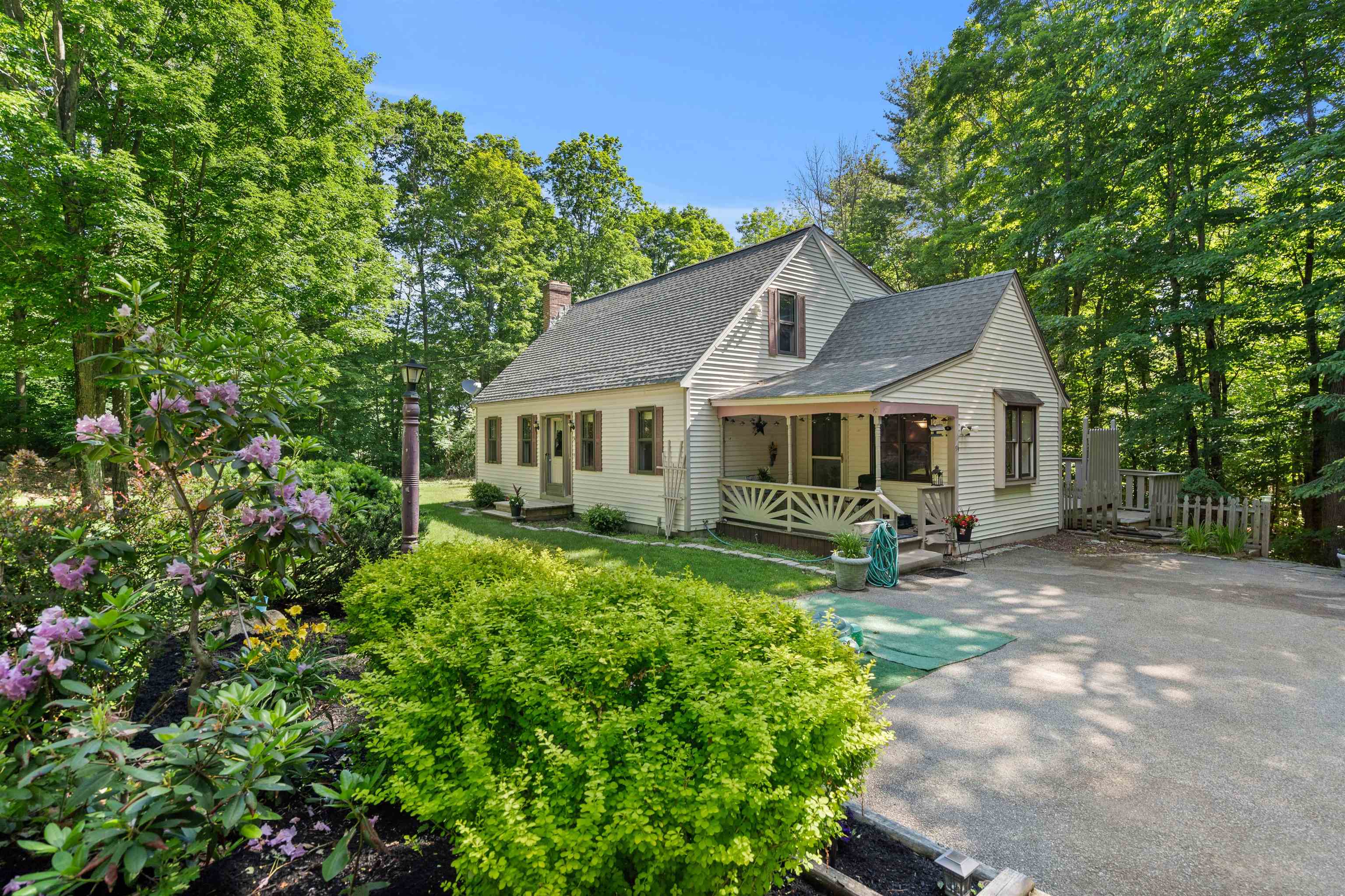 94 Hampstead Rd, Sandown, NH 03873 MLS 4915934 Coldwell Banker