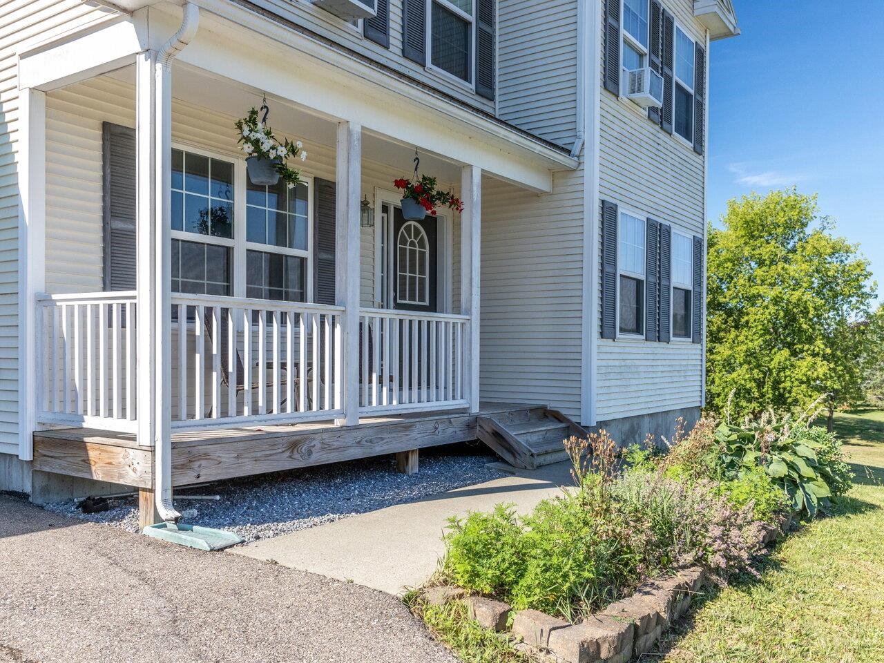 10 Crosby Ct, Vergennes, VT 05491 MLS 4924471 Coldwell Banker