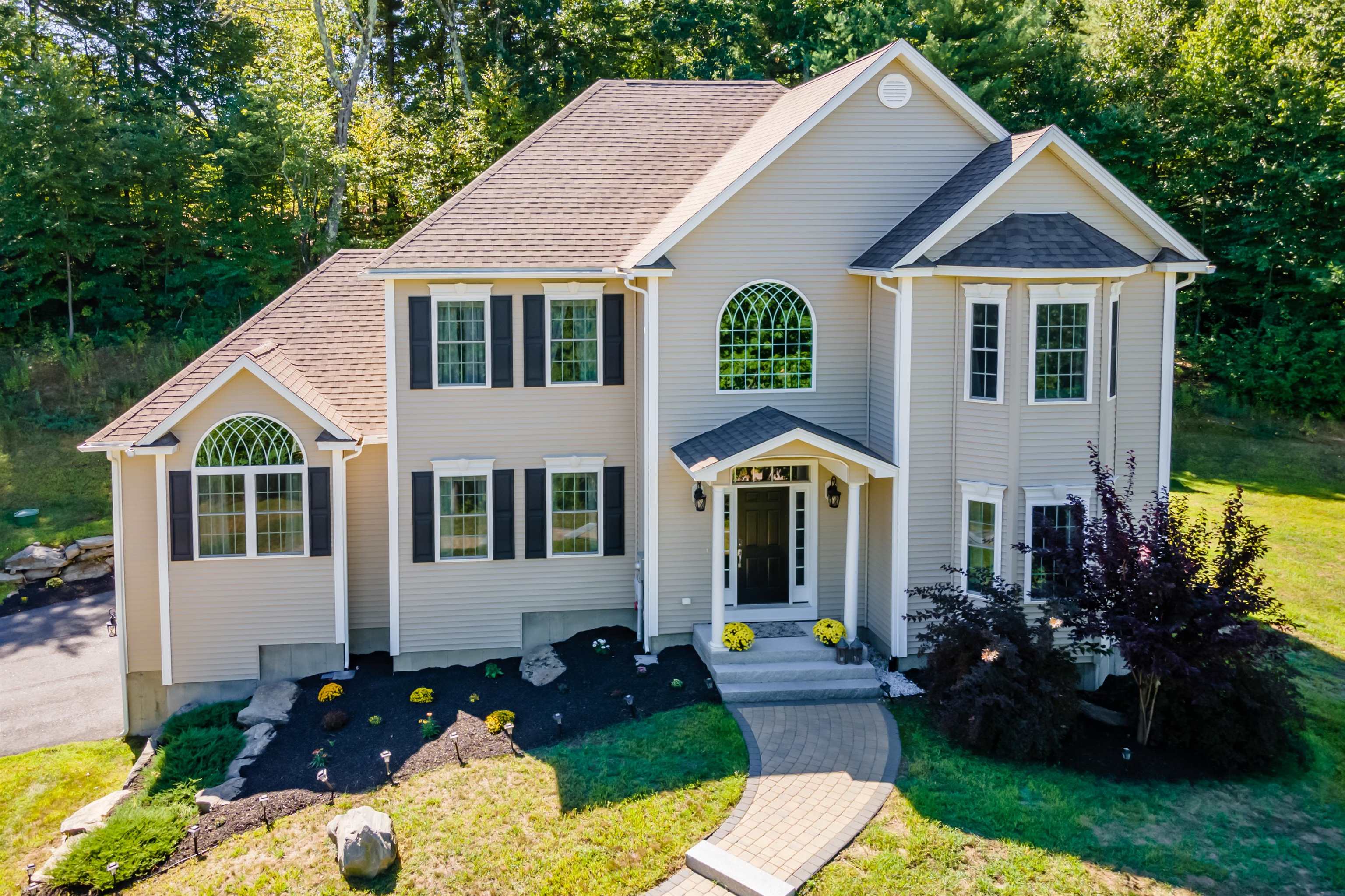 27 Senter Farm Rd, Hudson, NH 03051 MLS 4928544 Coldwell Banker