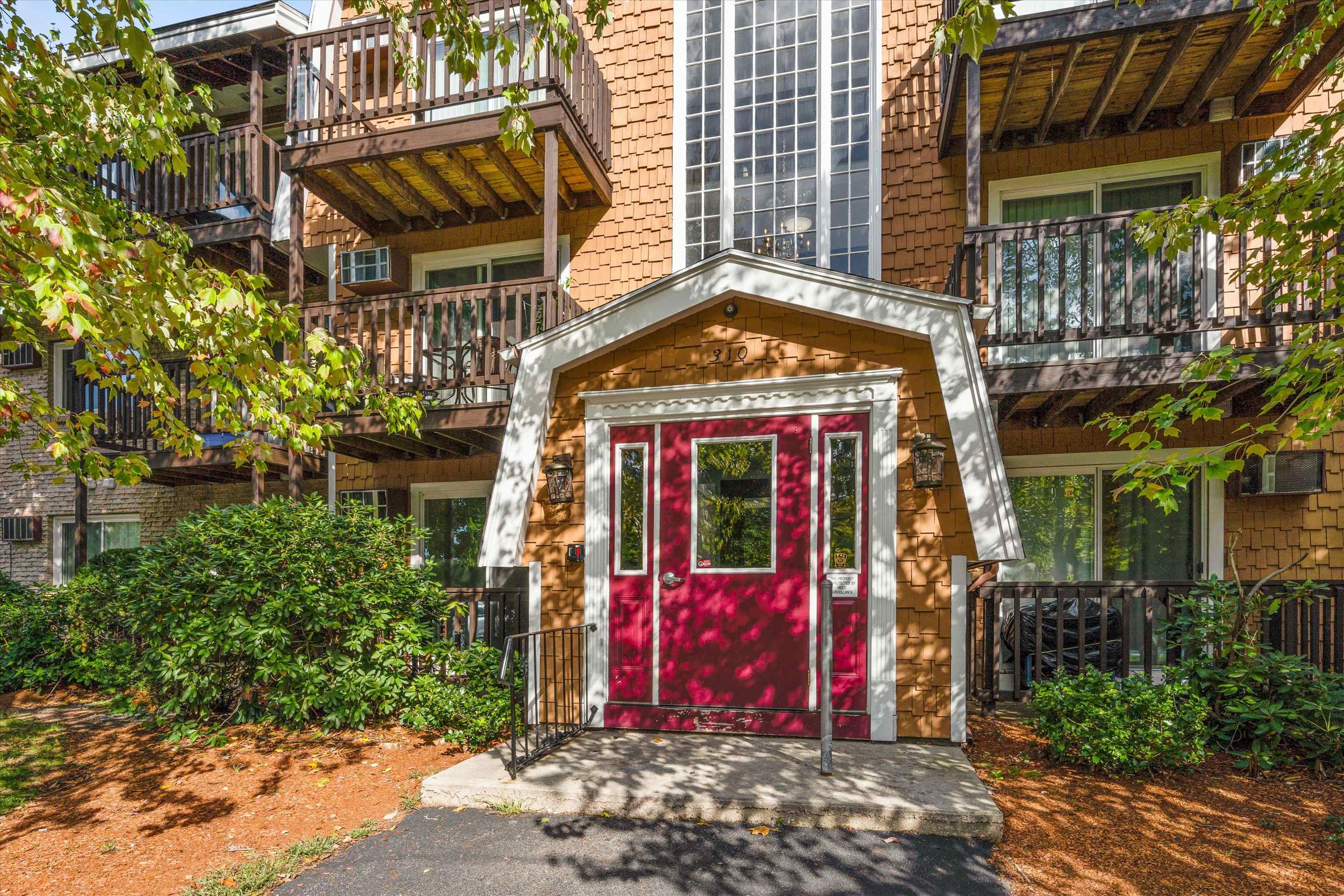 310 Brook Village Rd 25, Nashua, NH 03062 MLS 4932329 Coldwell Banker