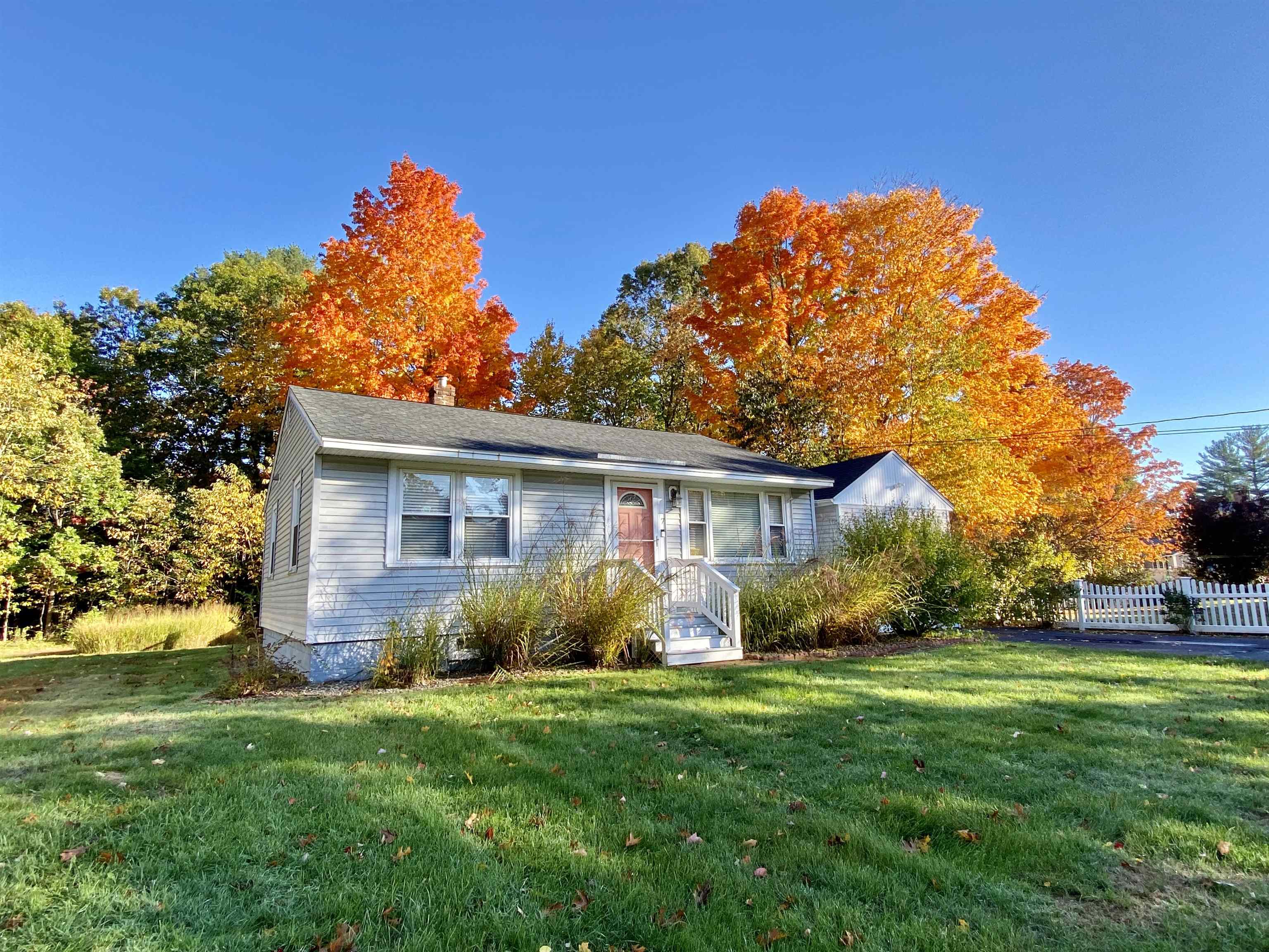 7 Old Colony Rd, Dover, NH 03820 MLS 4933843 Coldwell Banker