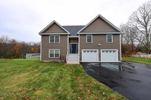 14 Old Coach Rd, Londonderry, NH 03053 - MLS 4901397 - Coldwell Banker