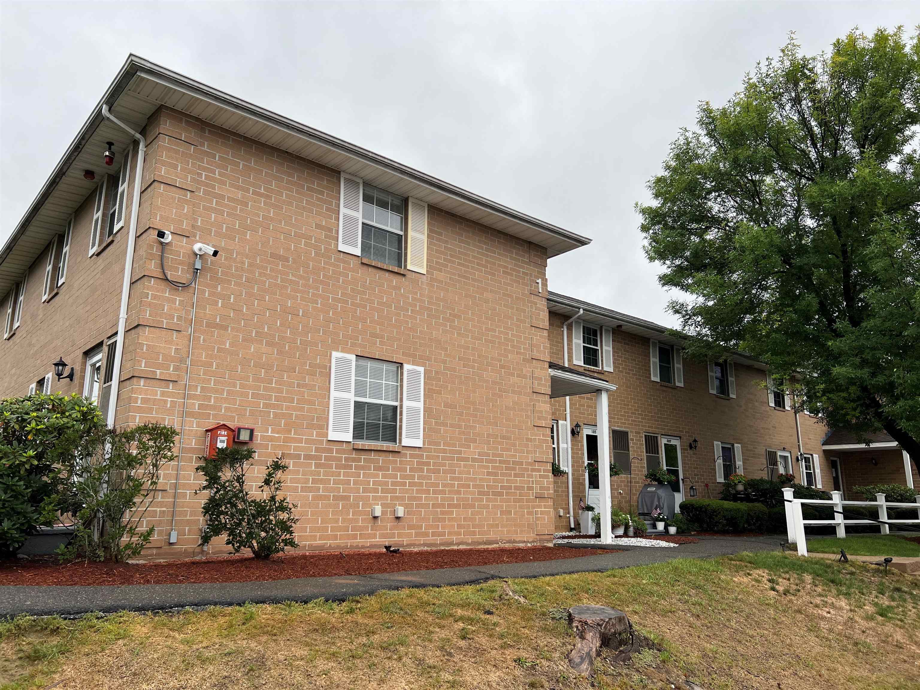 101 Elmwood Dr, Hudson, NH 03051 MLS 4937743 Coldwell Banker