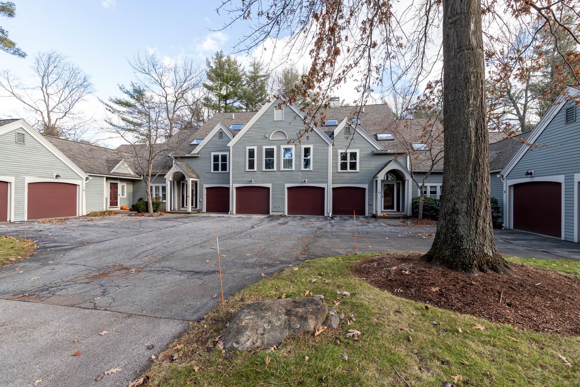 25 Hawthorne Village Rd, Nashua, NH 03062 MLS 4938216 Coldwell Banker