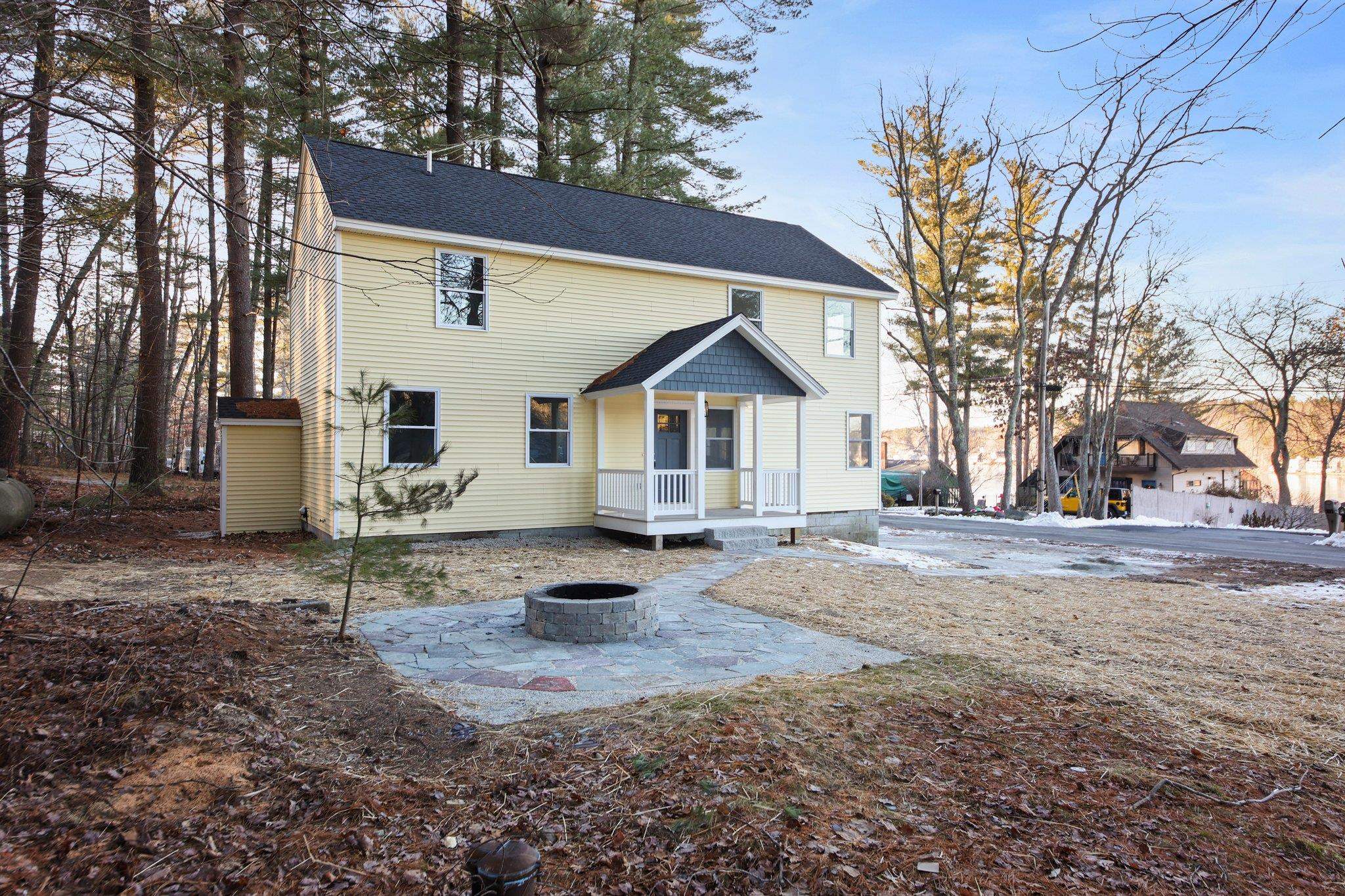 29 Beaver Lake Ave, Derry, NH 03038 MLS 4939604 Coldwell Banker