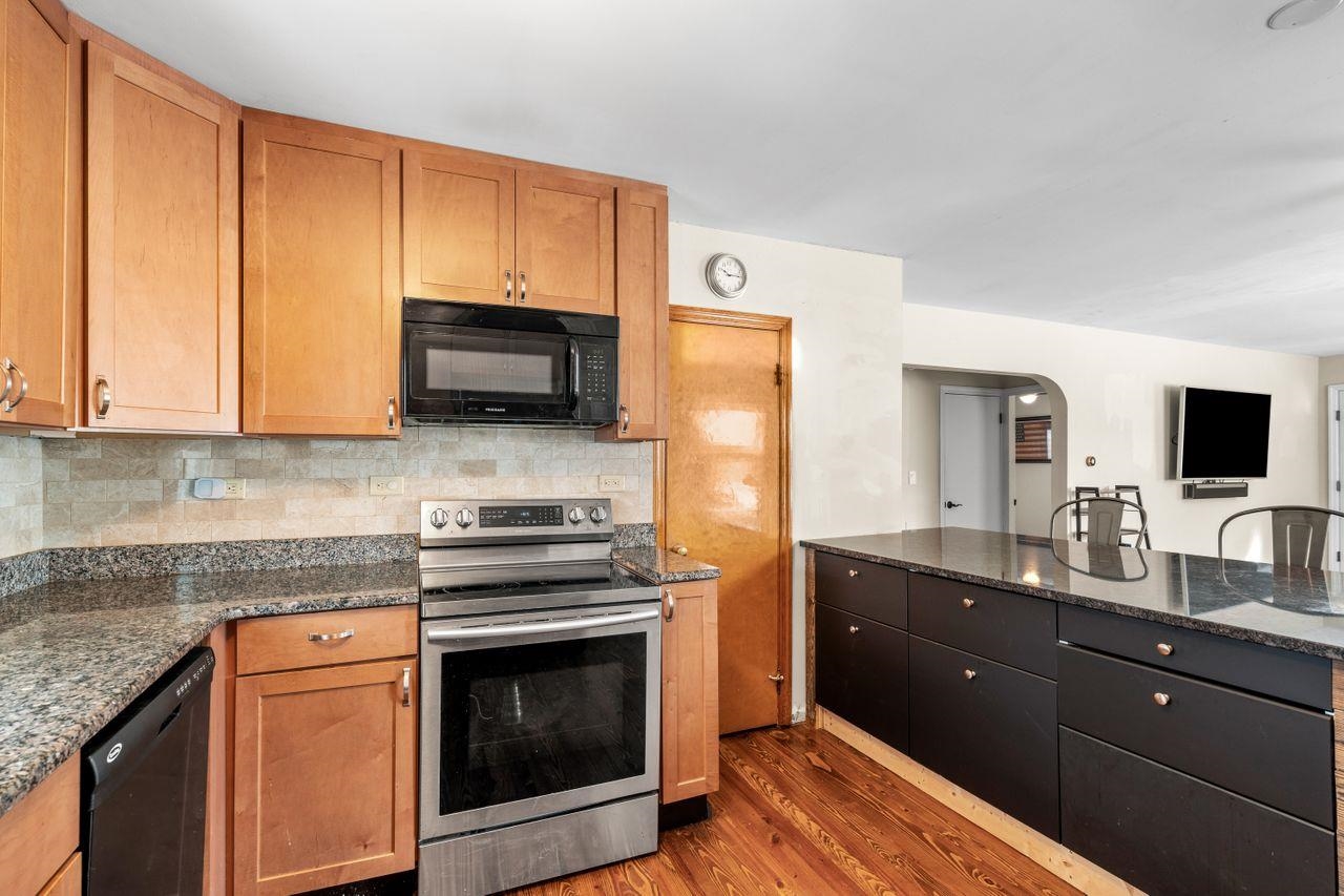 94 Belmont St, Manchester, NH 03103 MLS 4941767 Coldwell Banker