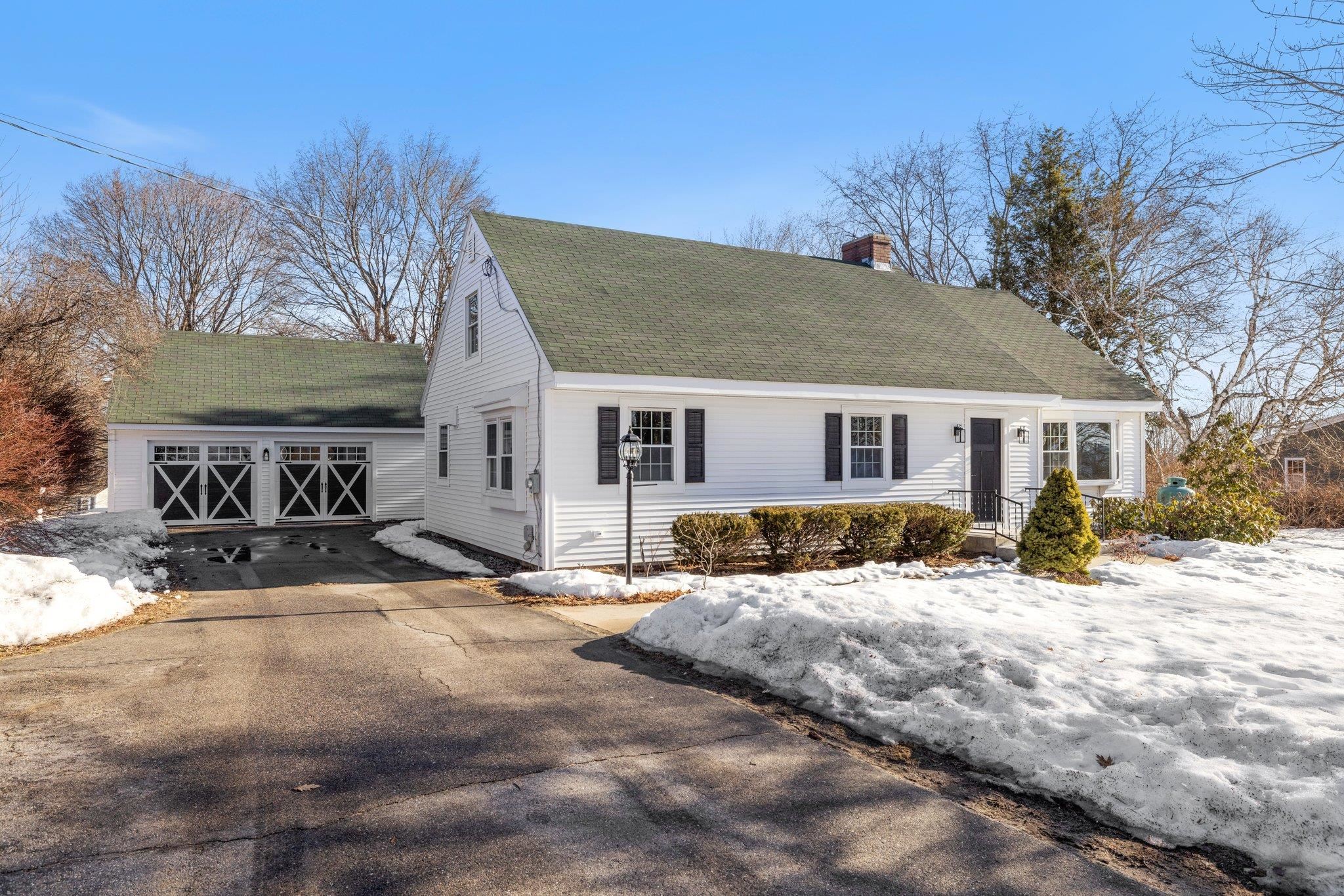 239 N Main St, Wolfeboro, NH 03894 MLS 4943479 Coldwell Banker