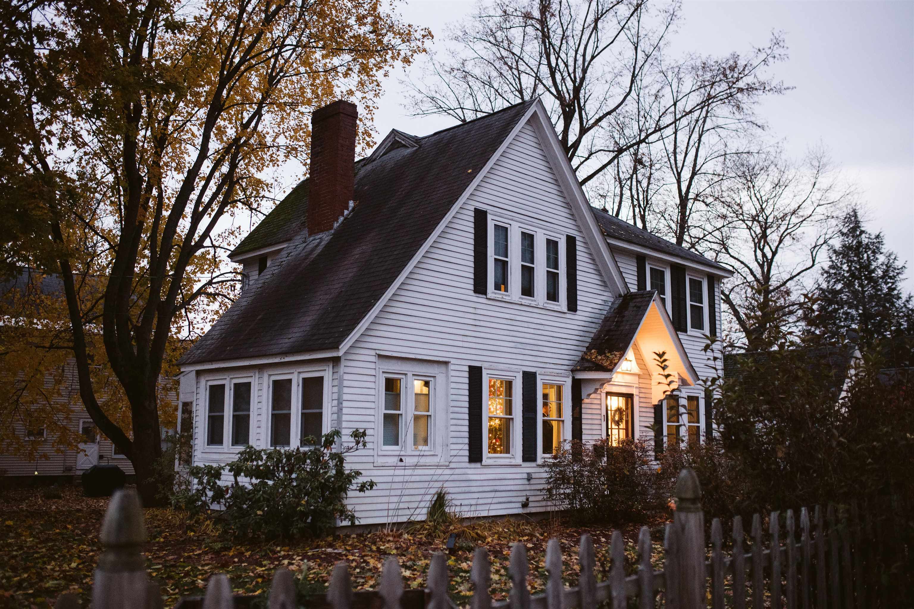 1 Maxham Ave, Nashua, NH 03064 MLS 4944116 Coldwell Banker