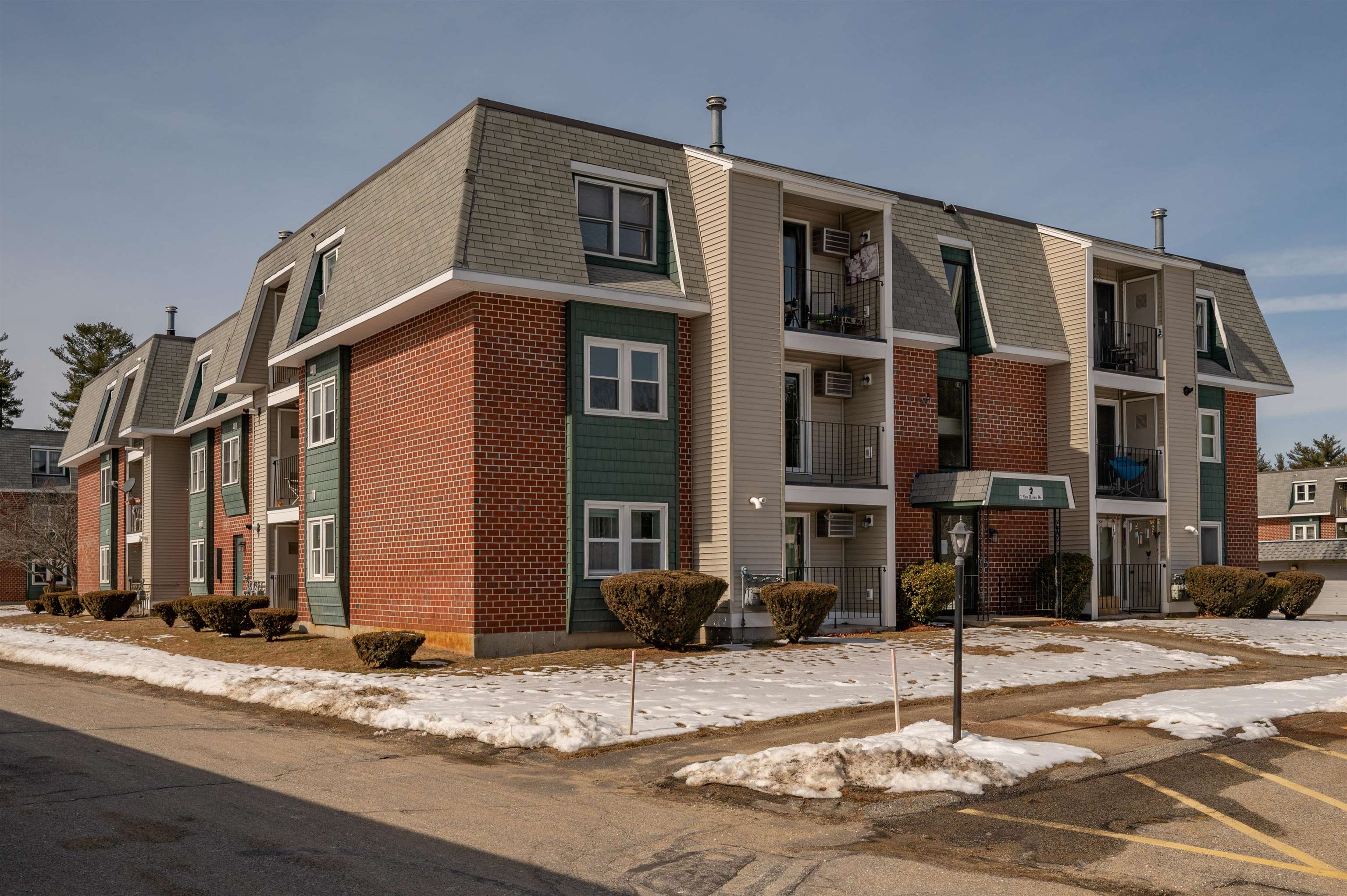 2 New Haven Dr 302, Nashua, NH 03063 MLS 4944652 Coldwell Banker