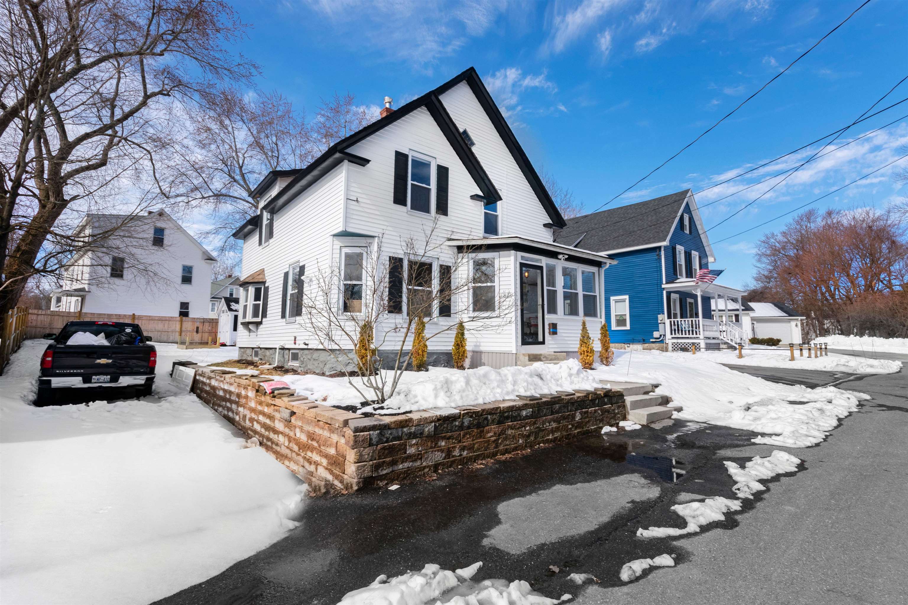 6 Desmarais Ave, Derry, NH 03038 MLS 4946113 Coldwell Banker