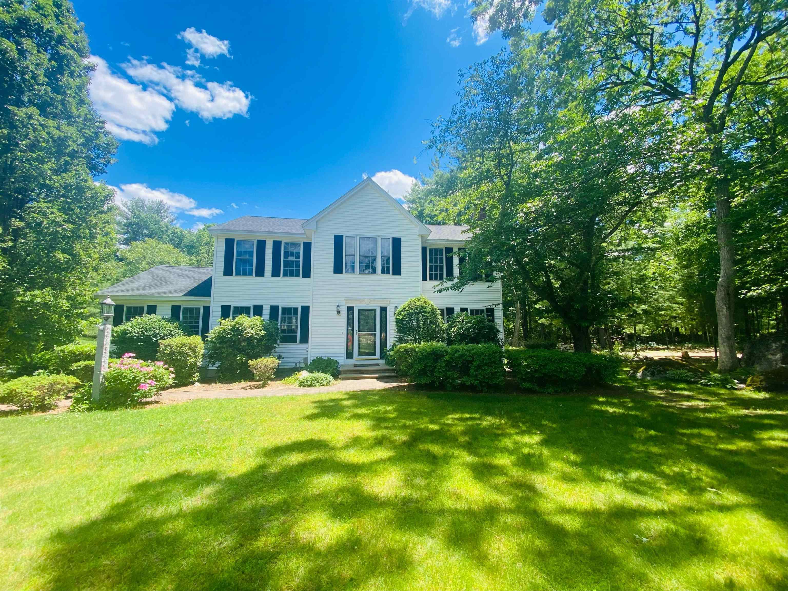 2 Watercrest Dr, Londonderry, NH 03053 MLS 4946785 Coldwell Banker