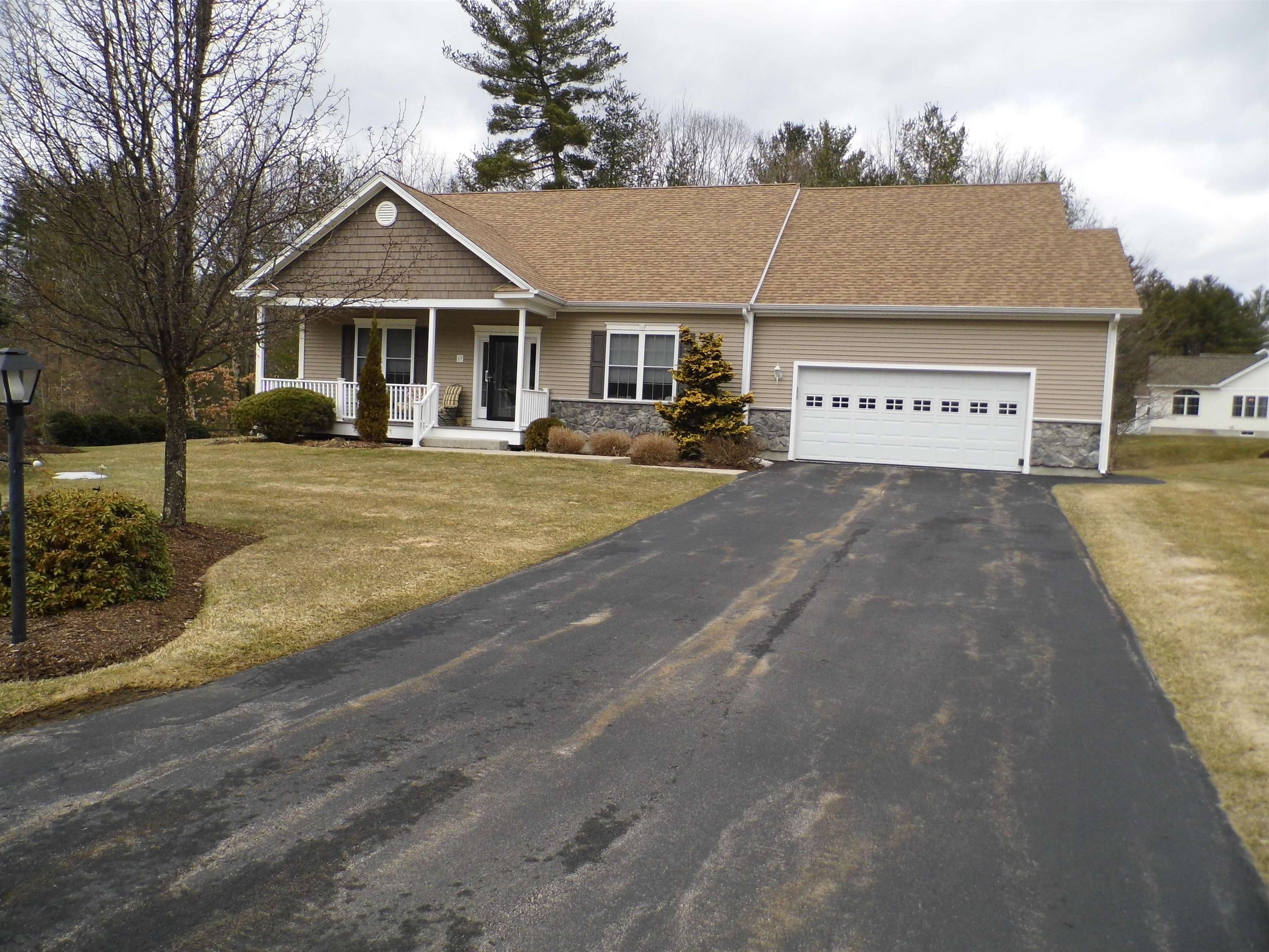 67 Morrison Dr, Londonderry, NH 03053 MLS 4946831 Coldwell Banker