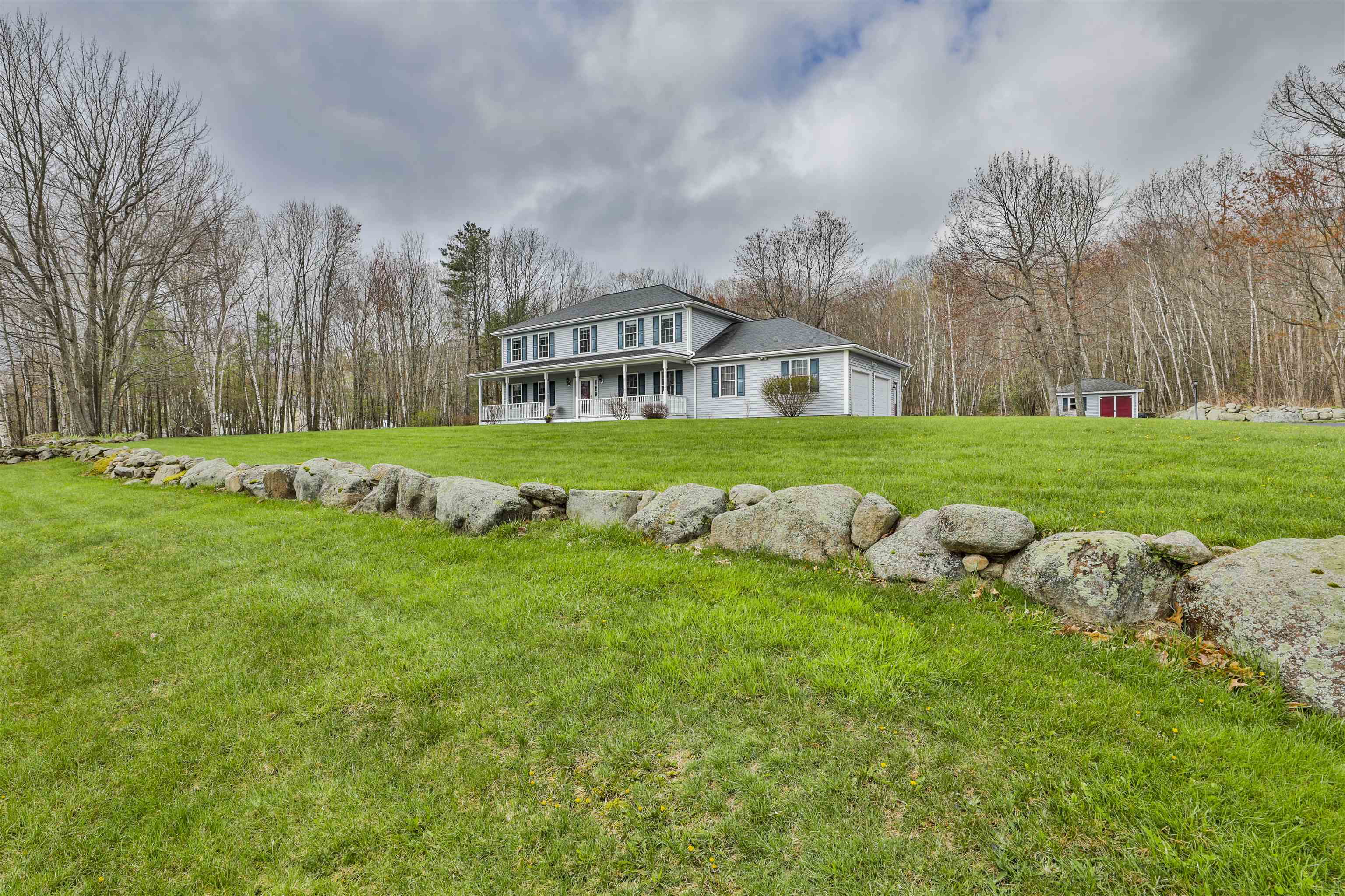 25 Cindy Dr, Hooksett, NH 03106 MLS 4950437 Coldwell Banker