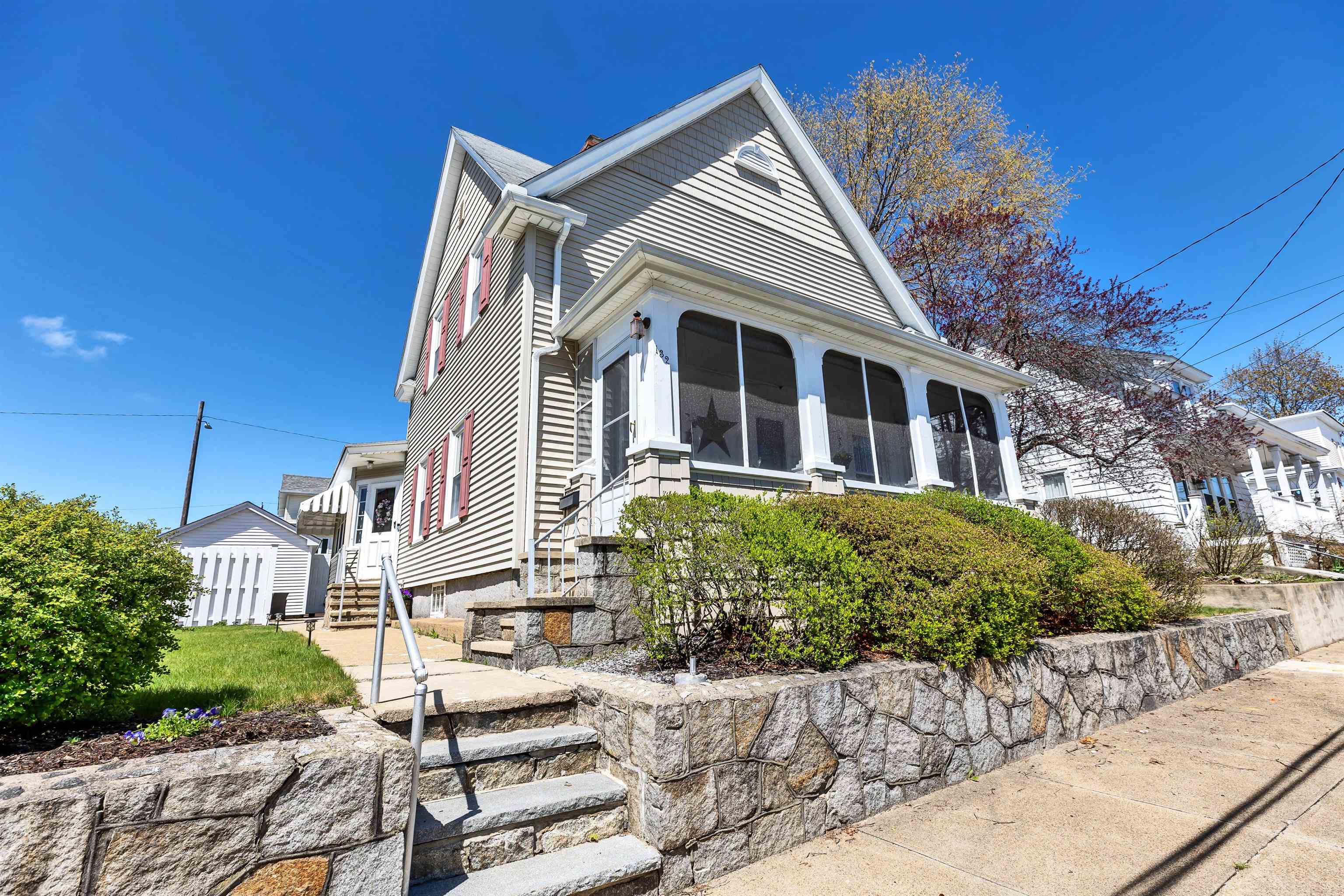 132 Boutwell St, Manchester, NH 03102 MLS 4950928 Coldwell Banker