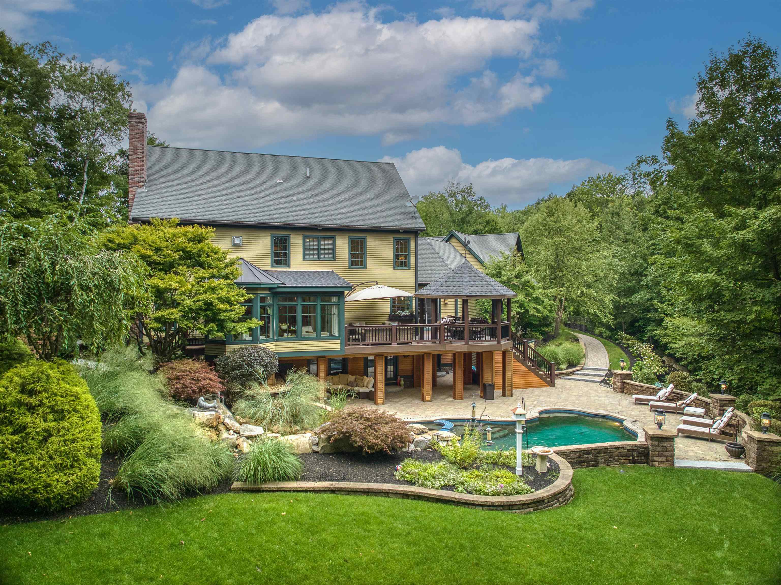 22 Church Rd, Bedford, NH 03110 MLS 4951460 Coldwell Banker