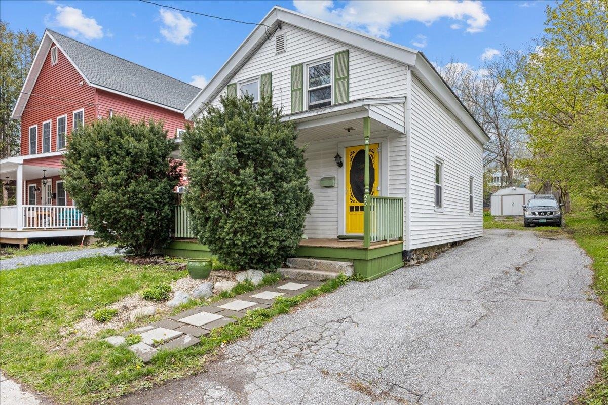 25 Lincoln Ave, St. Albans City, 05478 MLS 4951464 Coldwell Banker