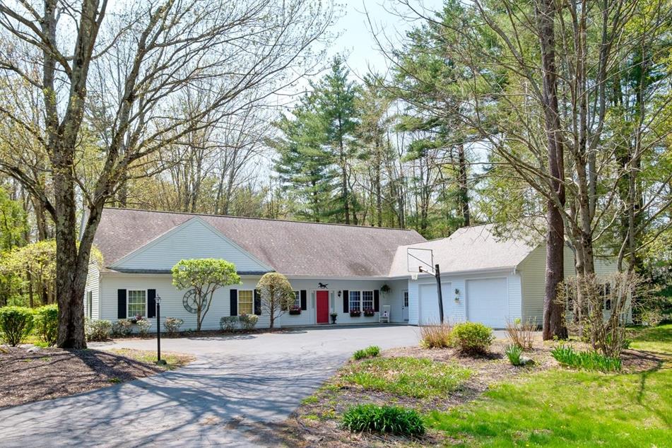 3 Morningstar Dr, Stratham, NH 03885 MLS 4952474 Coldwell Banker