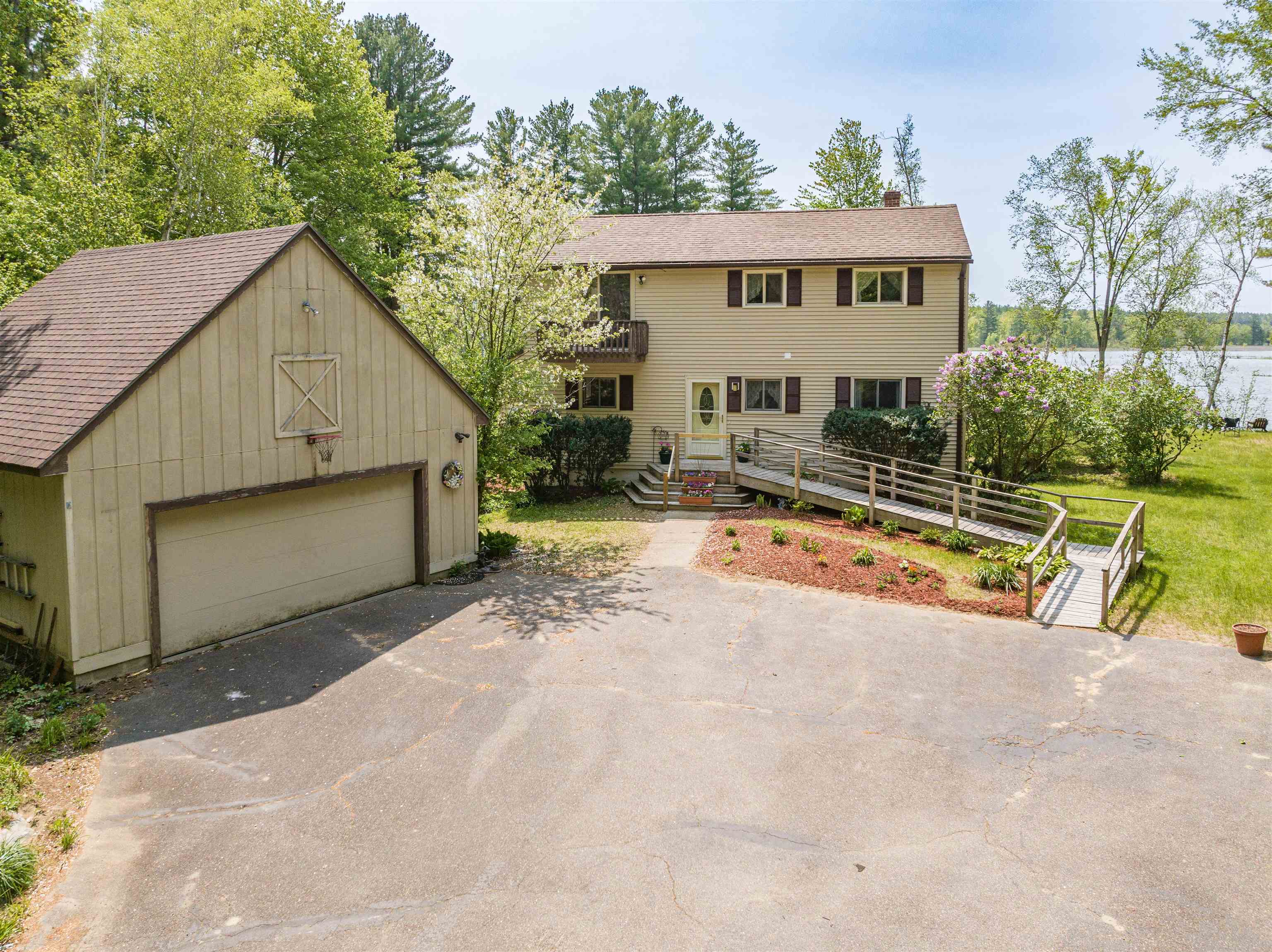 142 Bayview Rd, 05454 MLS 4953307 Coldwell Banker