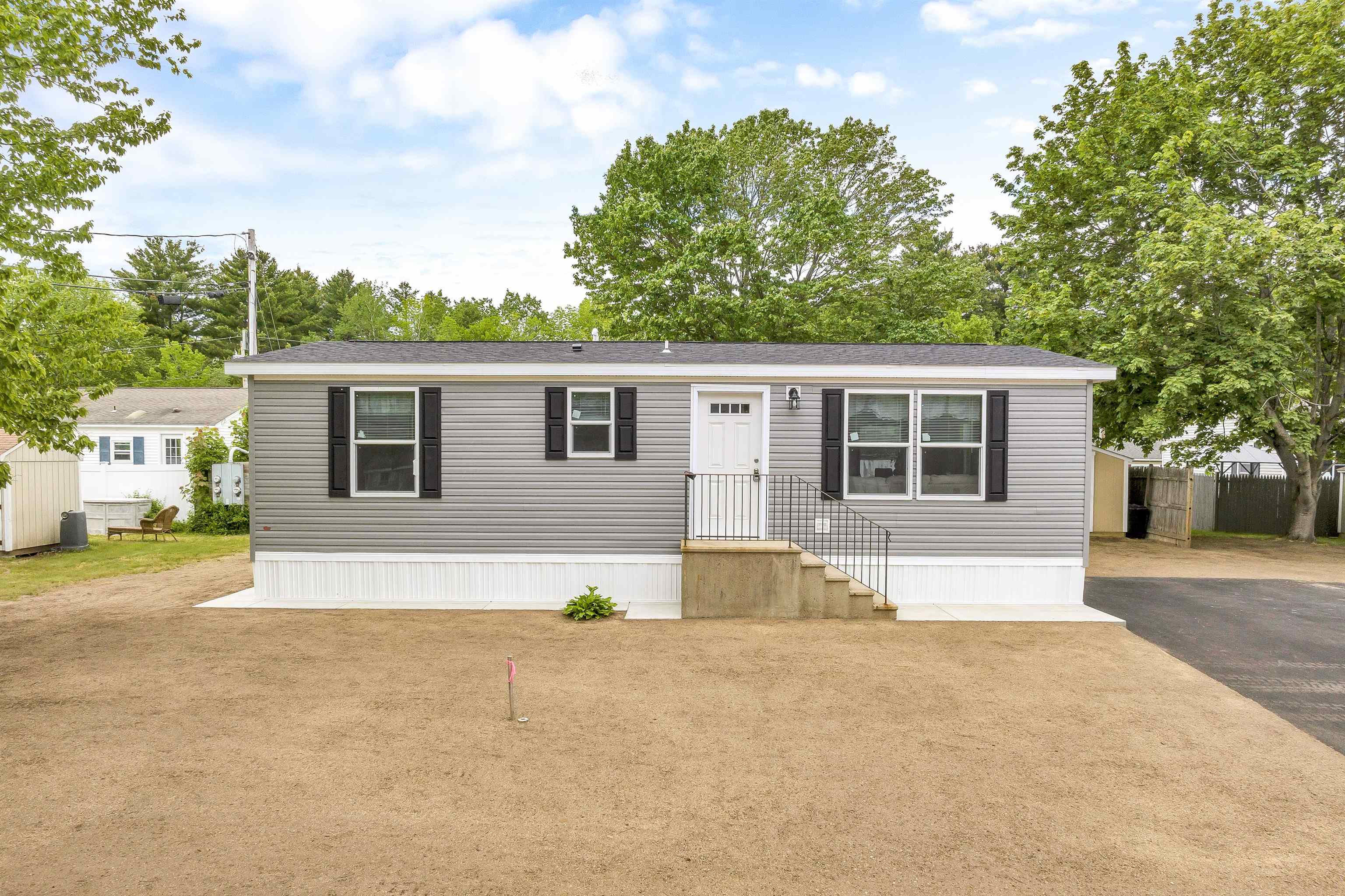41 B St, Seabrook, NH 03874 MLS 4954448 Coldwell Banker