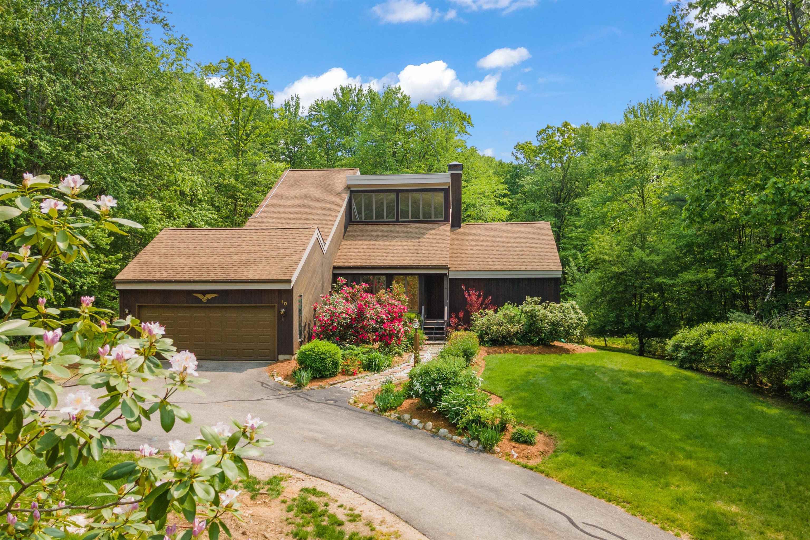 10 Jackson Square, Bedford, NH 03110 MLS 4955086 Coldwell Banker