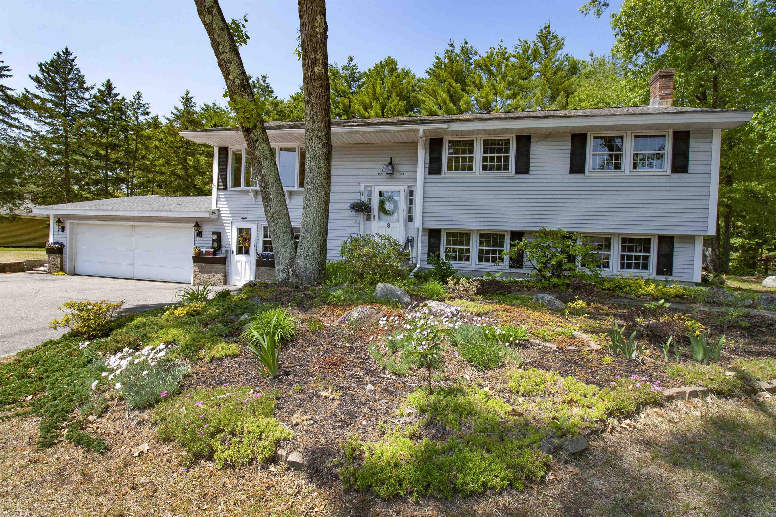 8 Hazen Rd, Bedford, NH 03110 MLS 4955947 Coldwell Banker