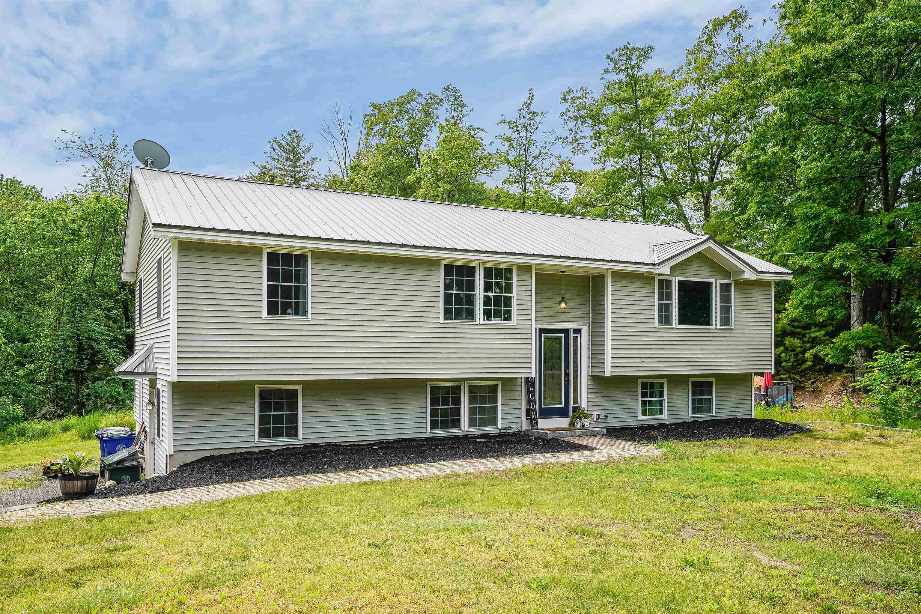 1 Acropolis Ave, Londonderry, NH 03053 MLS 4955970 Coldwell Banker