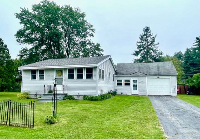 11 Pine St, Merrimack, NH 03054 MLS 4957009 Coldwell Banker