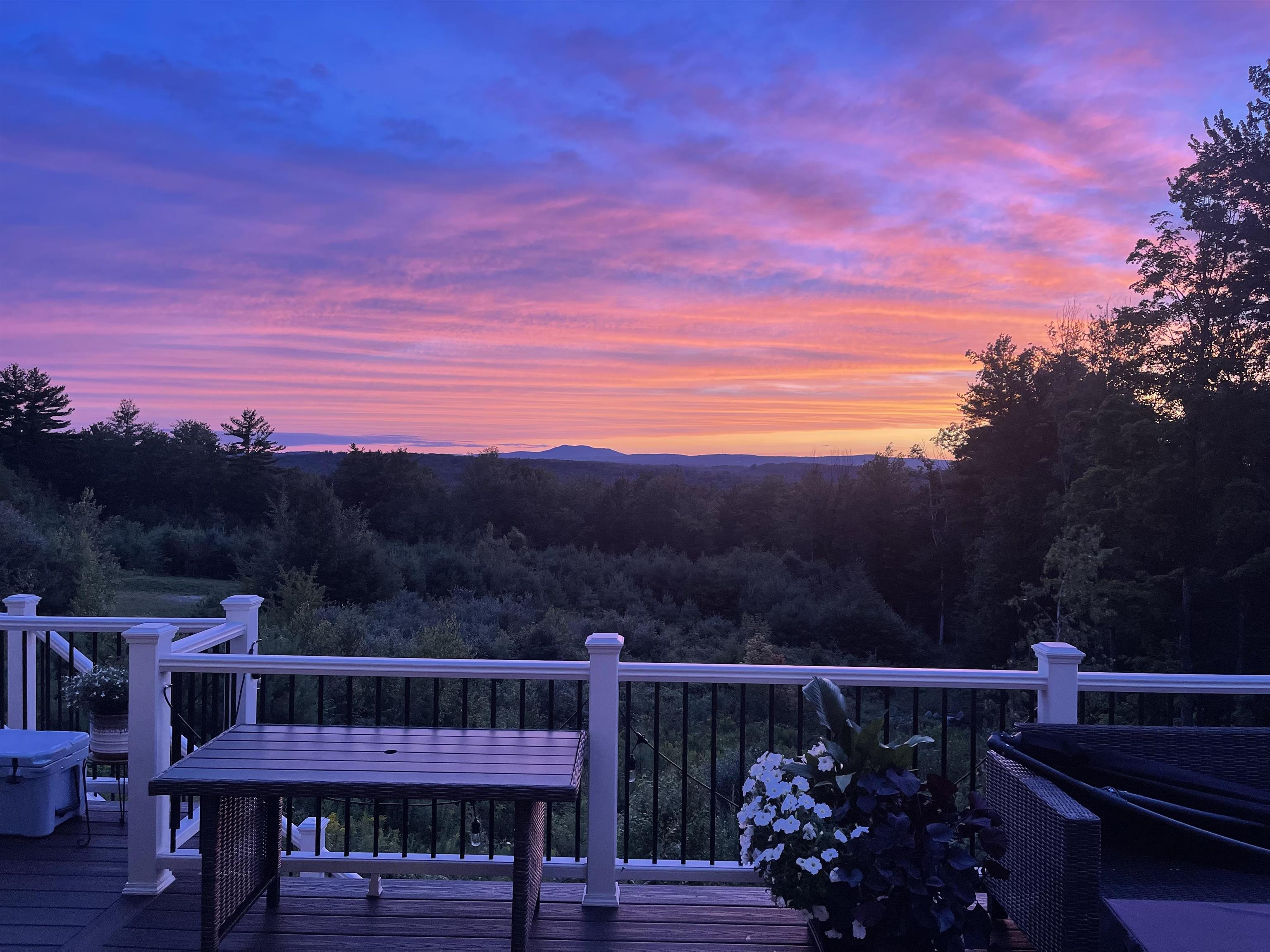 32 Hutchinson Ln, New Boston, NH 03070 MLS 4957490 Coldwell Banker