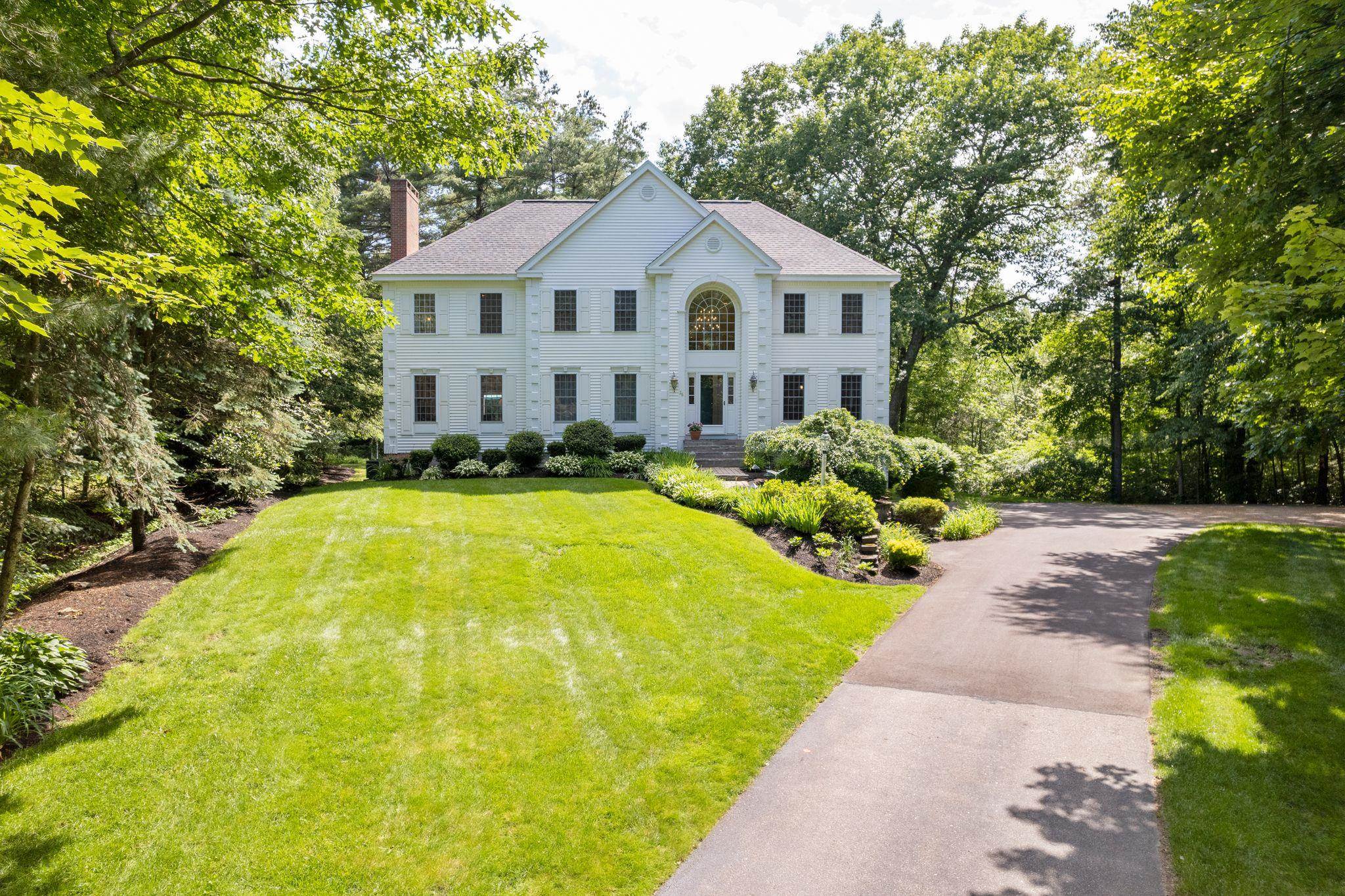 26 Greenfield Dr, Plaistow, NH 03865 MLS 4958755 Coldwell Banker