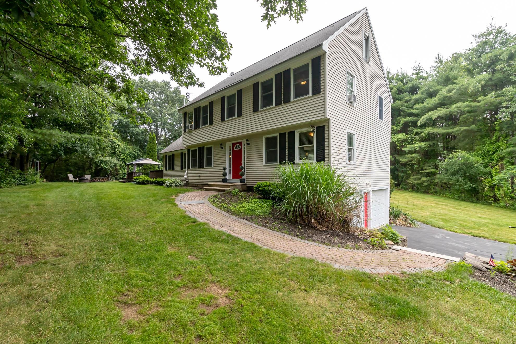 138 Londonderry Rd, Windham, NH 03087 MLS 4959978 Coldwell Banker