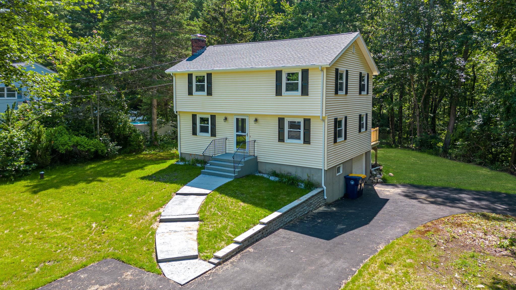 7 Timberlane Rd, Plaistow, NH 03865 MLS 4960165 Coldwell Banker