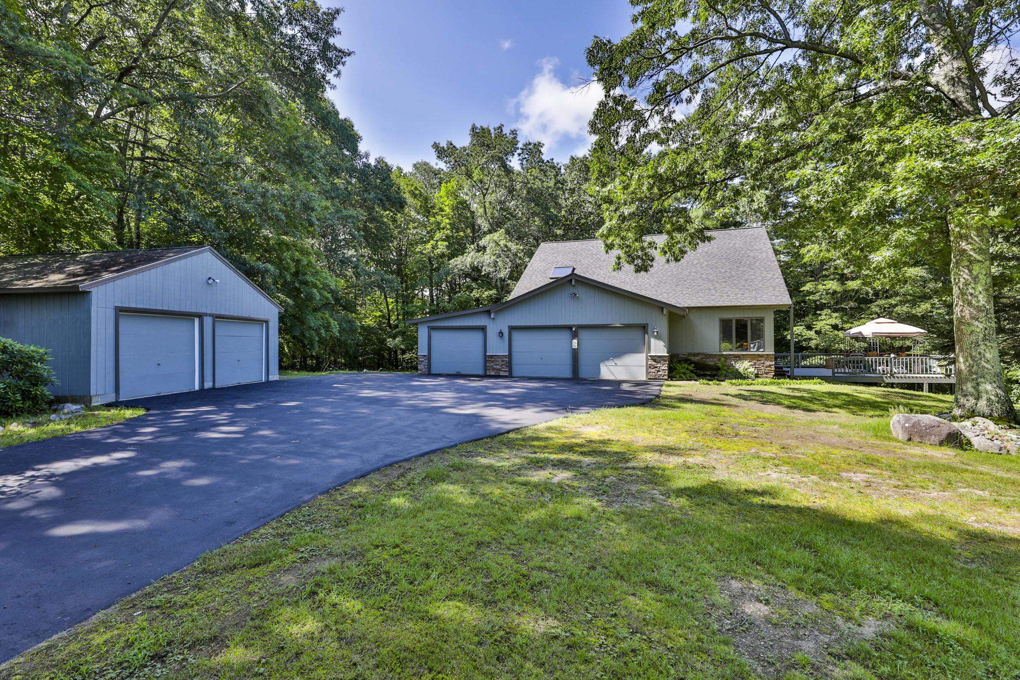 9 Jericho Ln, Salem, NH 03079 MLS 4960869 Coldwell Banker