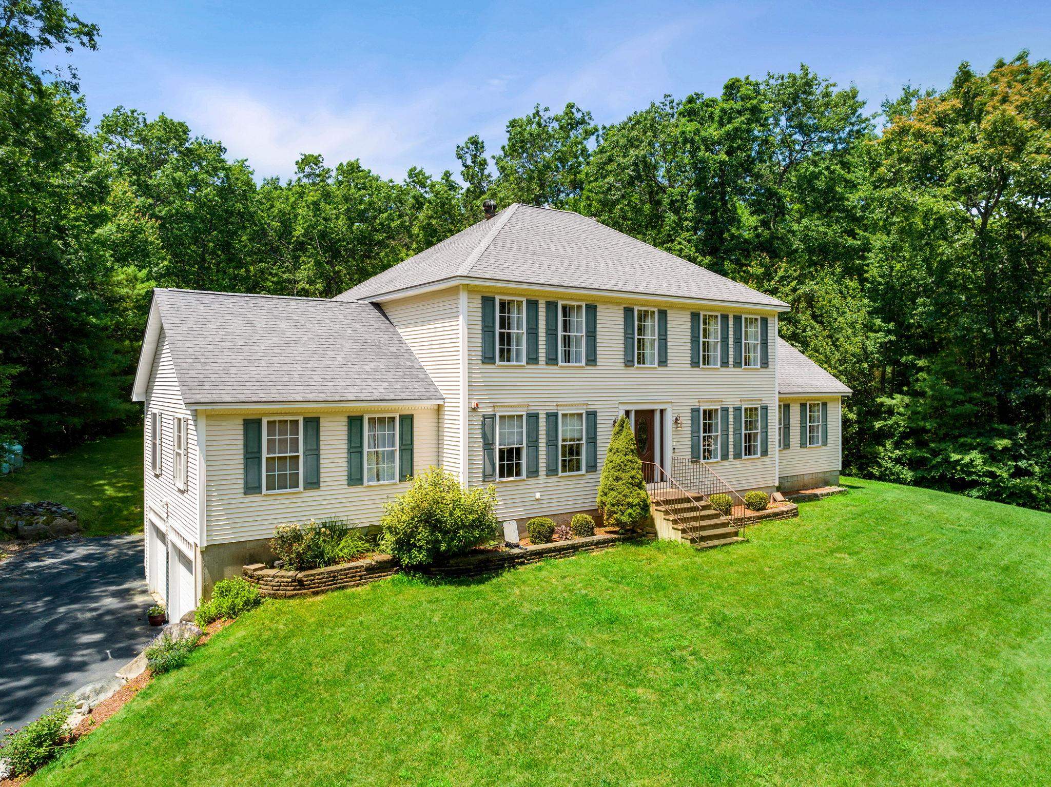 20 Garden Song Dr, Hooksett, NH 03106 MLS 4961094 Coldwell Banker