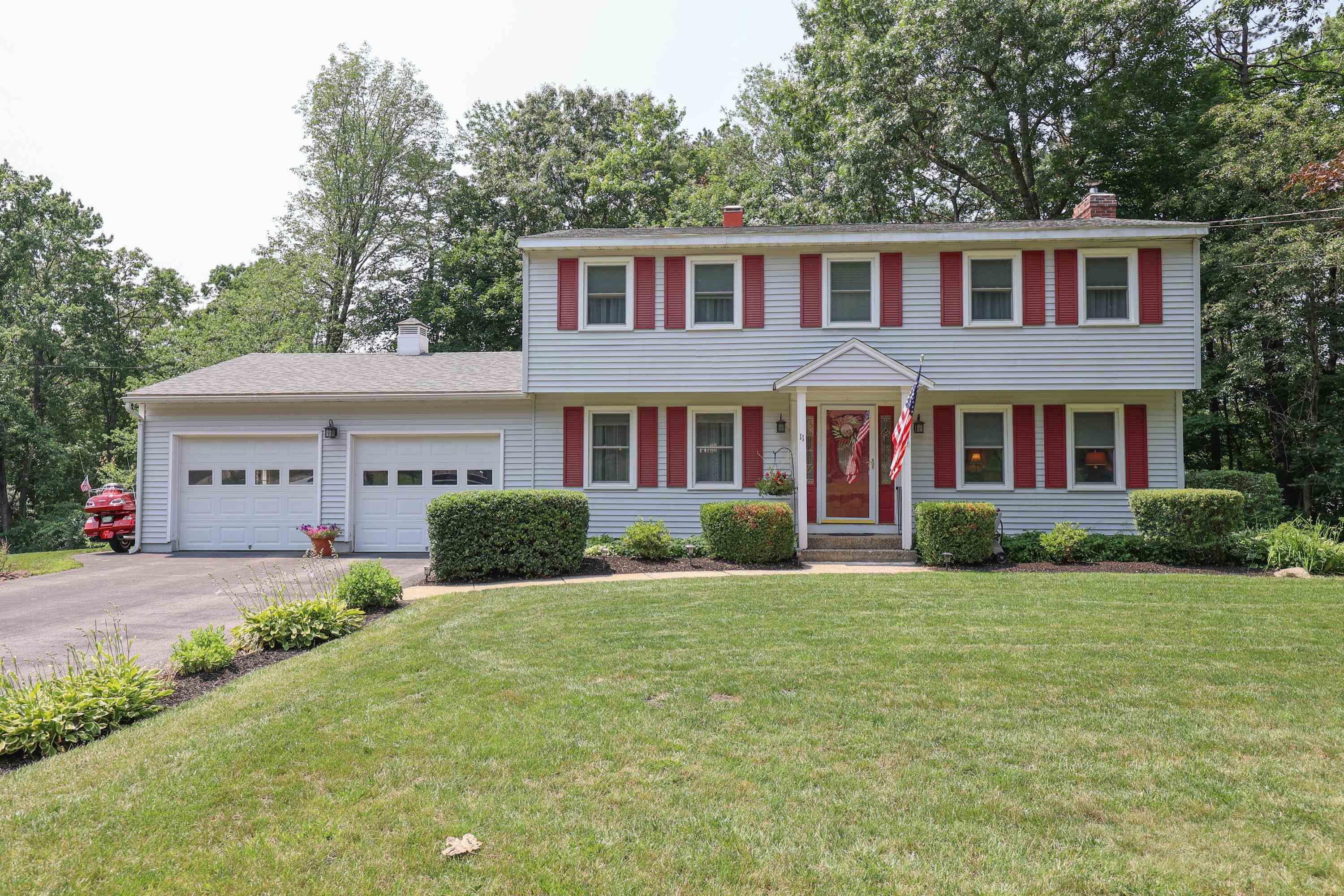 11 Douglas St, Merrimack, NH 03054 MLS 4961272 Coldwell Banker