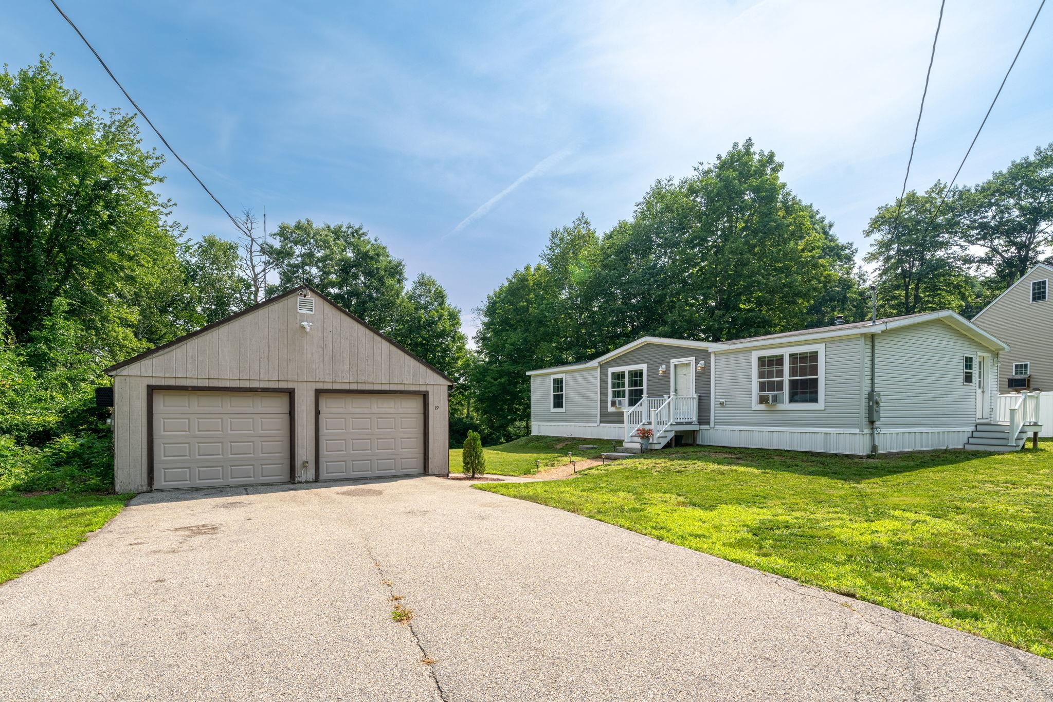 19 Stark Rd, Derry, NH 03038 MLS 4961392 Coldwell Banker