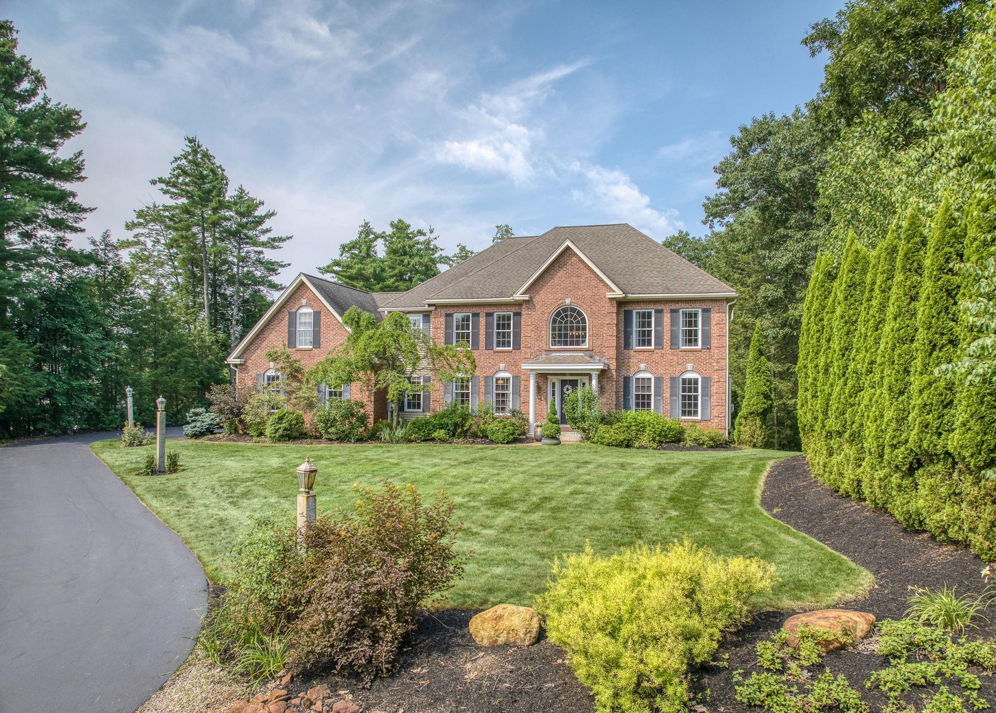 9 Esther Dr, Bedford, NH 03110 MLS 4962238 Coldwell Banker