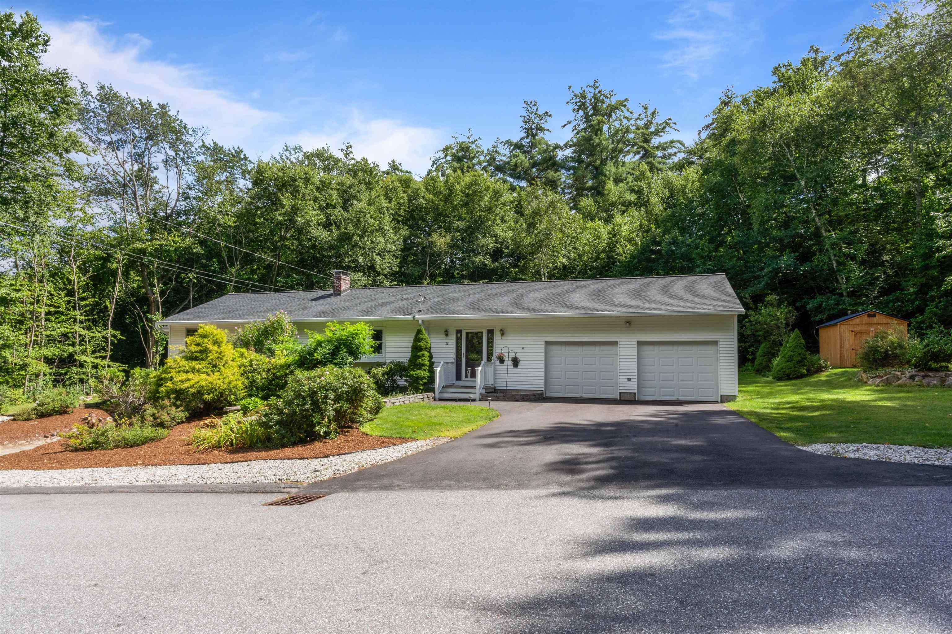 12 Hickory Ln, Bedford, NH 03110 MLS 4966012 Coldwell Banker