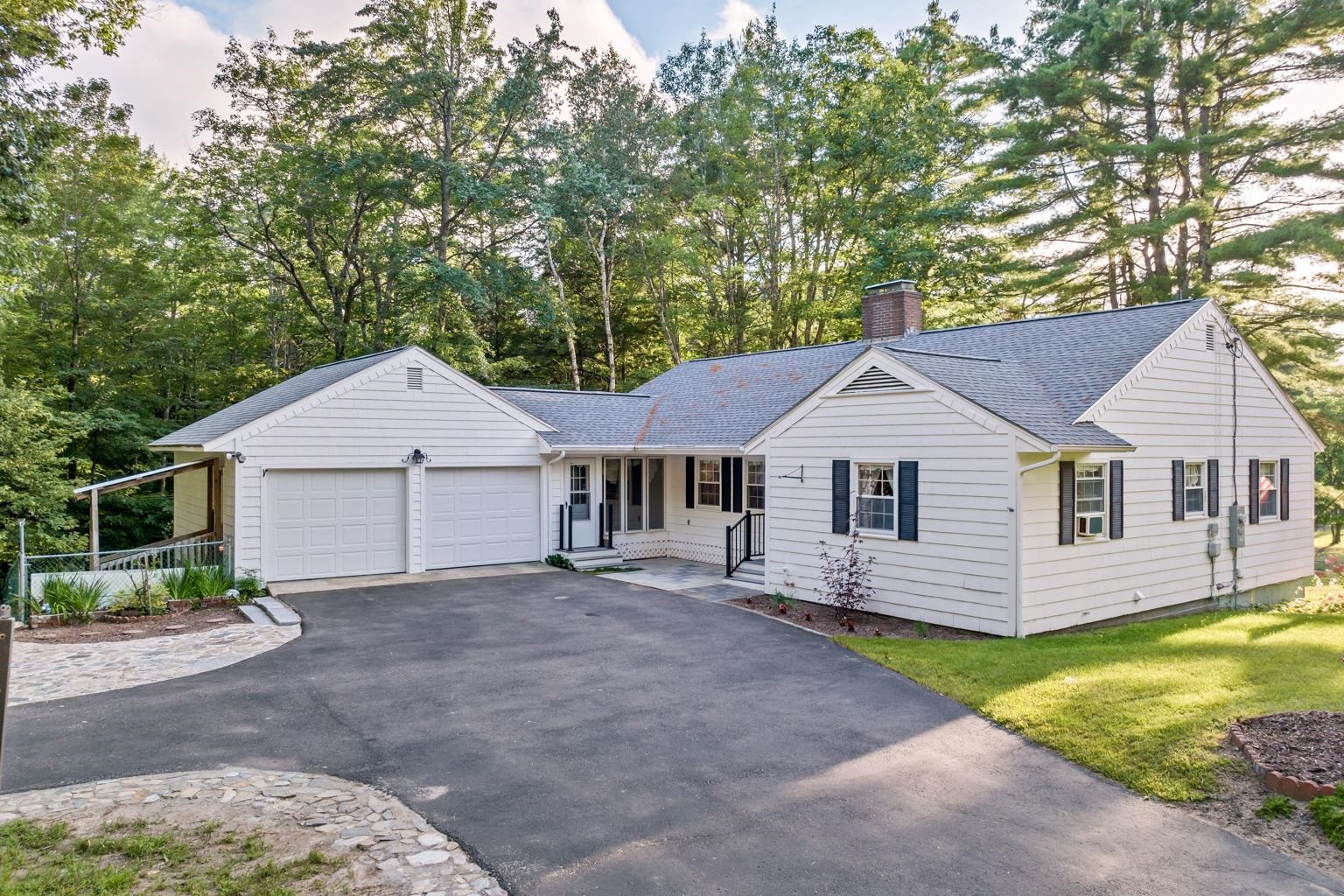 169 Wentworth Rd, Brookfield, NH 03872 MLS 4968250 Coldwell Banker