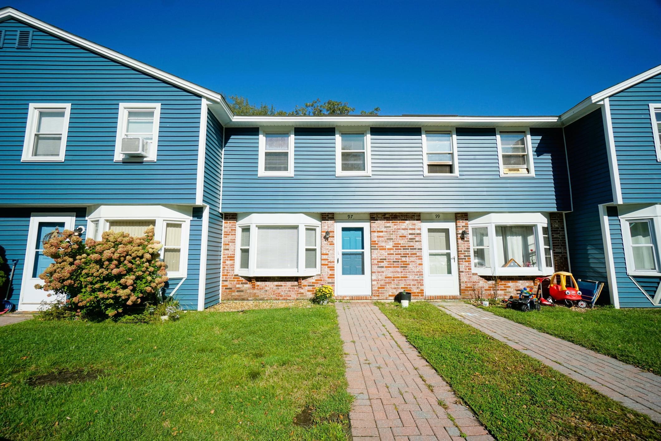 97 Stonegate Ln, Derry, NH 03038 MLS 4971198 Coldwell Banker