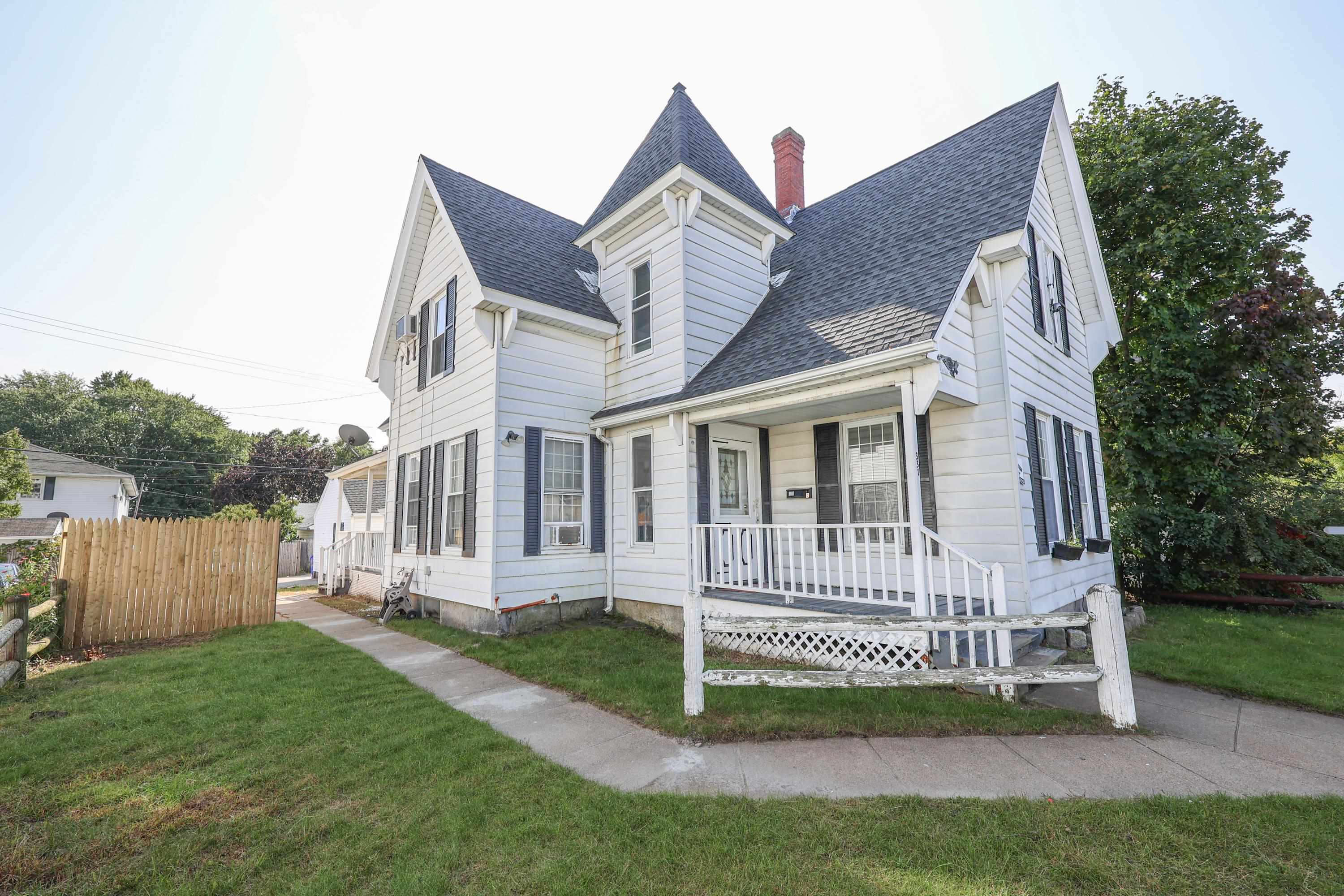 331 Spruce St, Manchester, NH 03103 MLS 4971936 Coldwell Banker