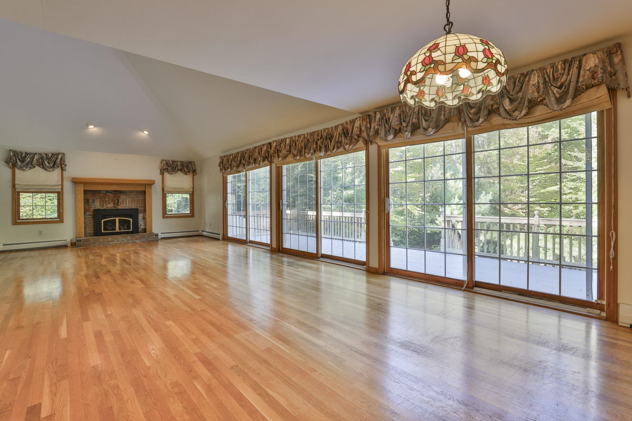 198 Whitehall Rd, Hooksett, NH 03106 MLS 4972924 Coldwell Banker