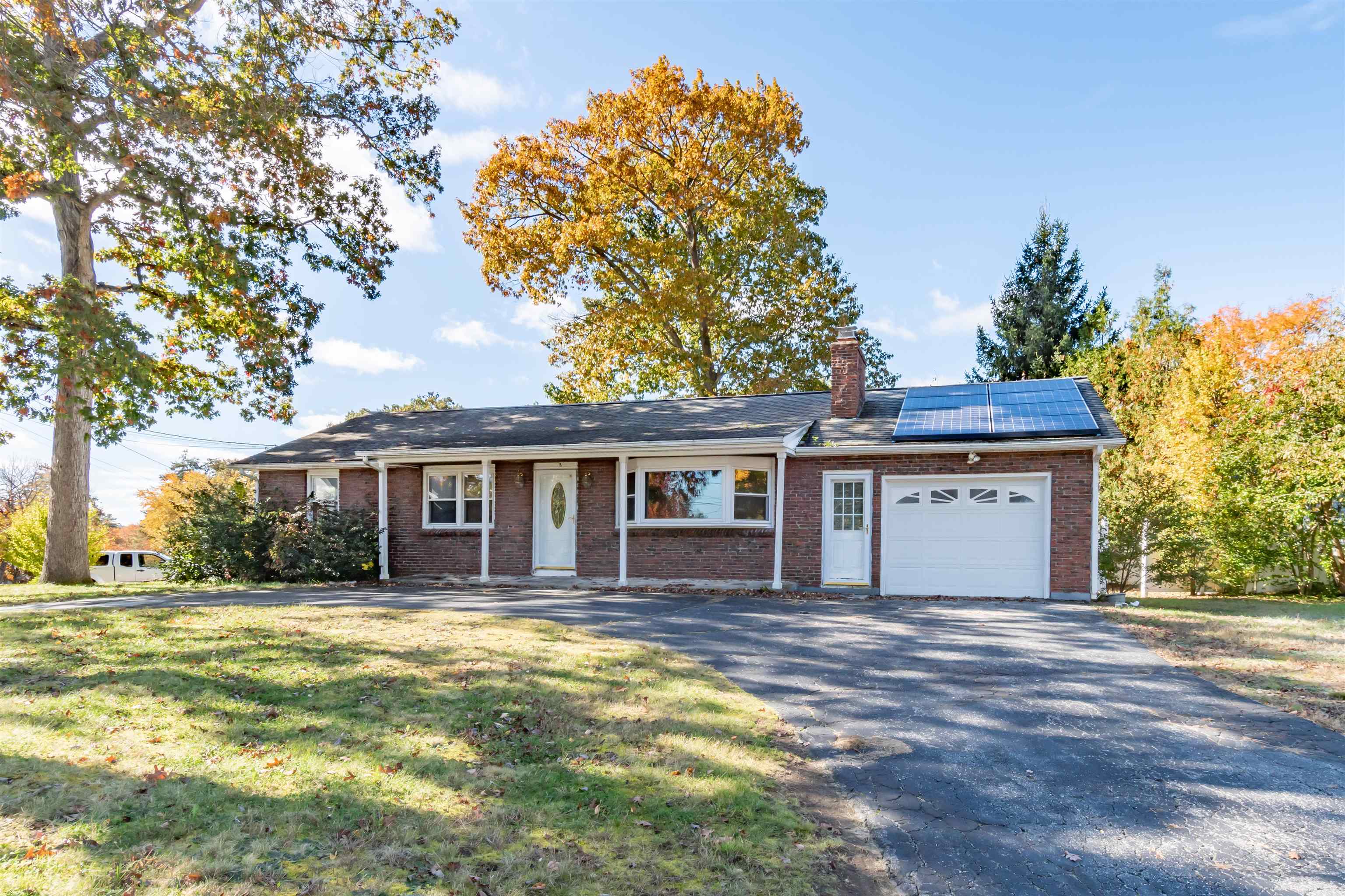 8 Stonehaven Rd, Nashua, NH 03062 MLS 4975362 Coldwell Banker