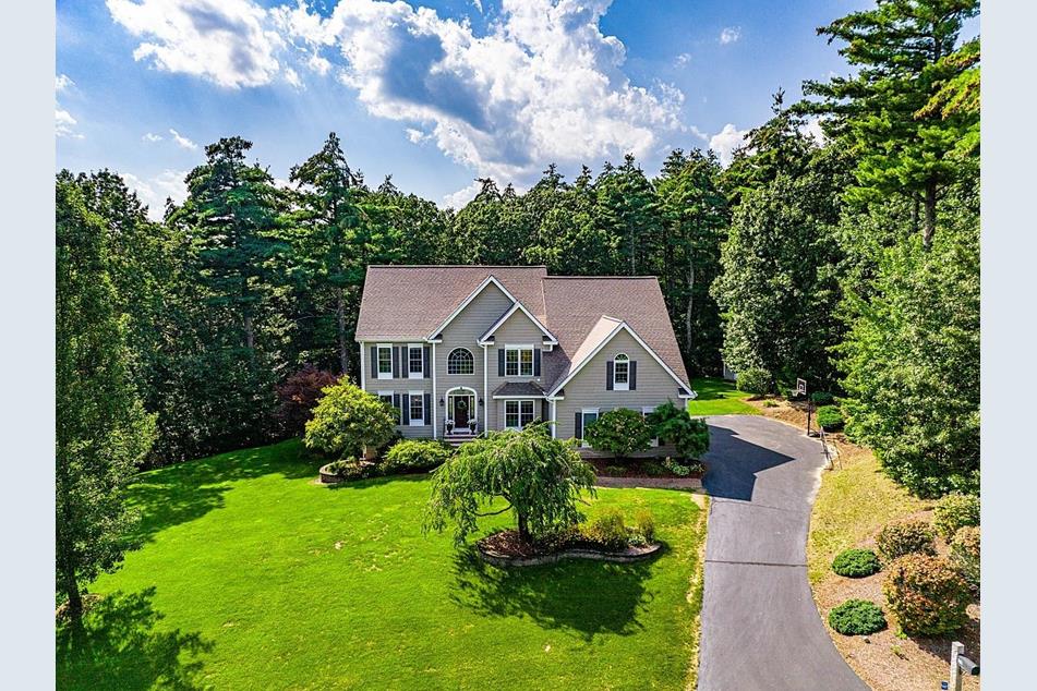 58 Lannan Dr, Pelham, NH 03076 MLS 4982405 Coldwell Banker