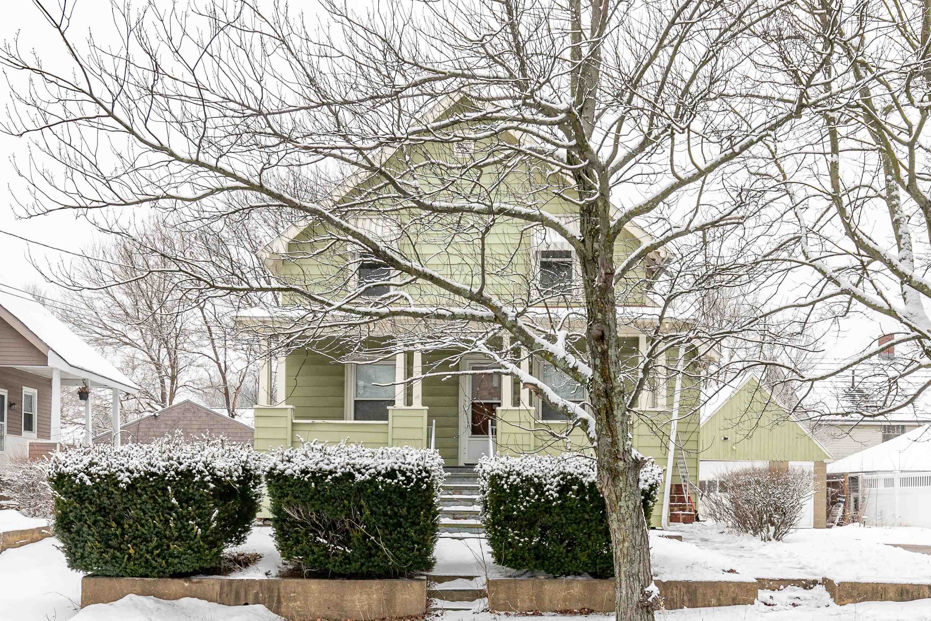 36 S Maple St, Manchester, NH 03103 MLS 4983343 Coldwell Banker