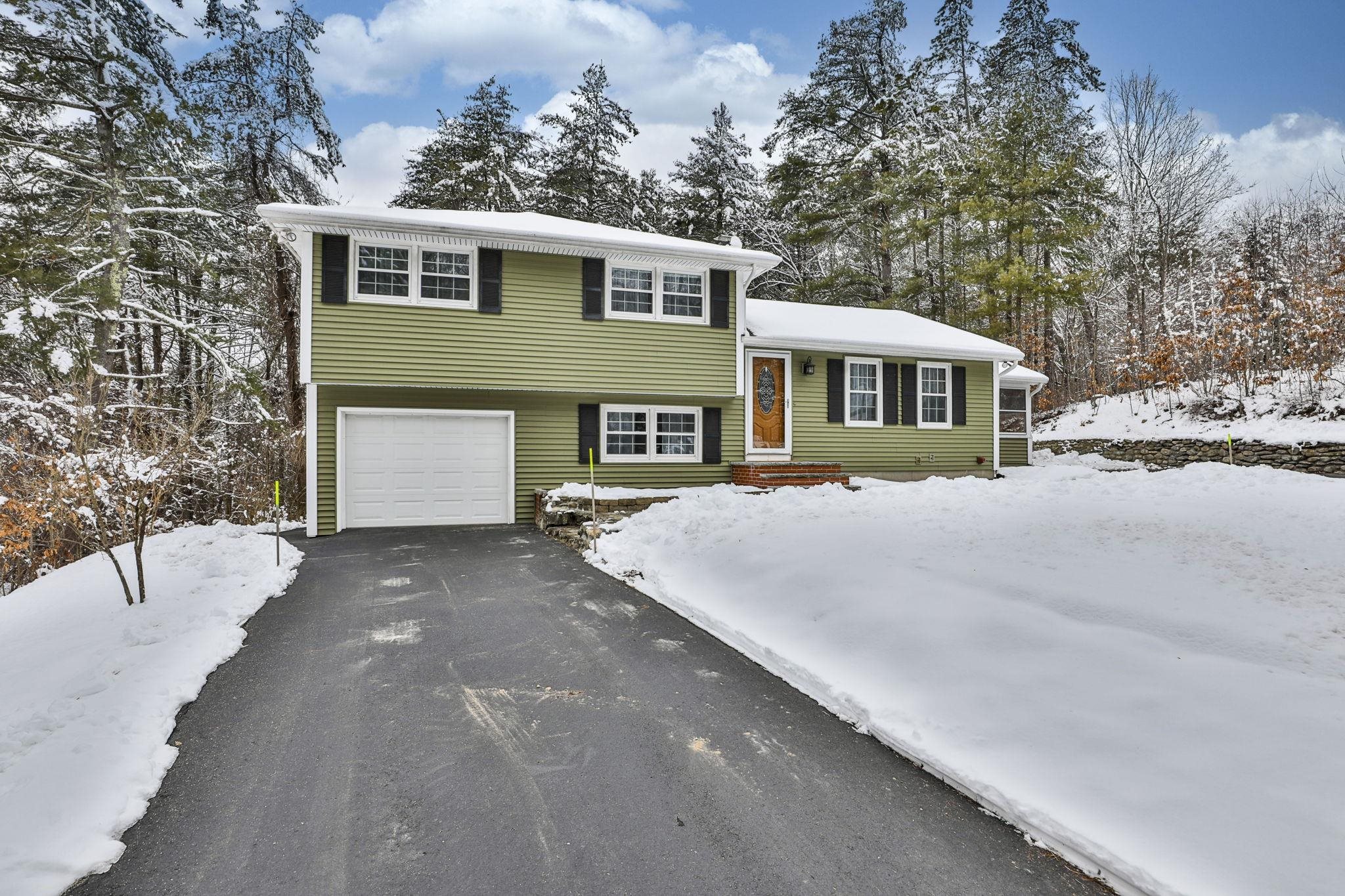 72 Hideaway Ln, Hollis, NH 03049 MLS 4983800 Coldwell Banker