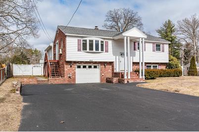 7 Shepard Avenue, Salem, NH 03079 - Photo 1