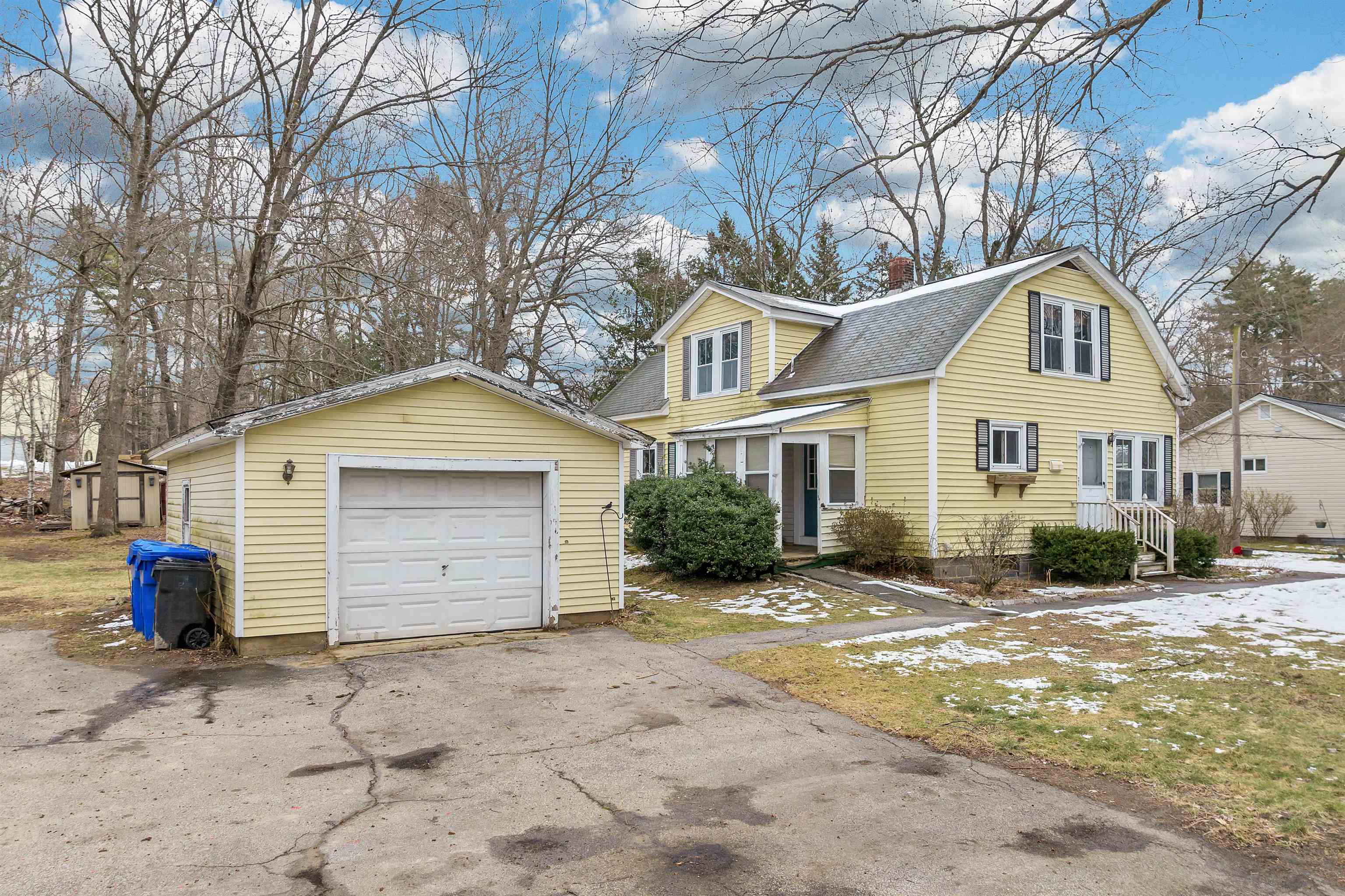 277 ster St, Hudson, NH 03051 MLS 4990448 Coldwell Banker