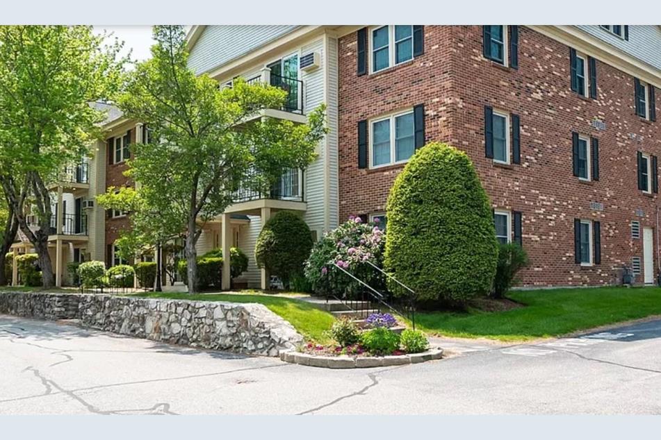 3 Northbrook Dr 303, Manchester, NH 03102 MLS 4991978 Coldwell Banker