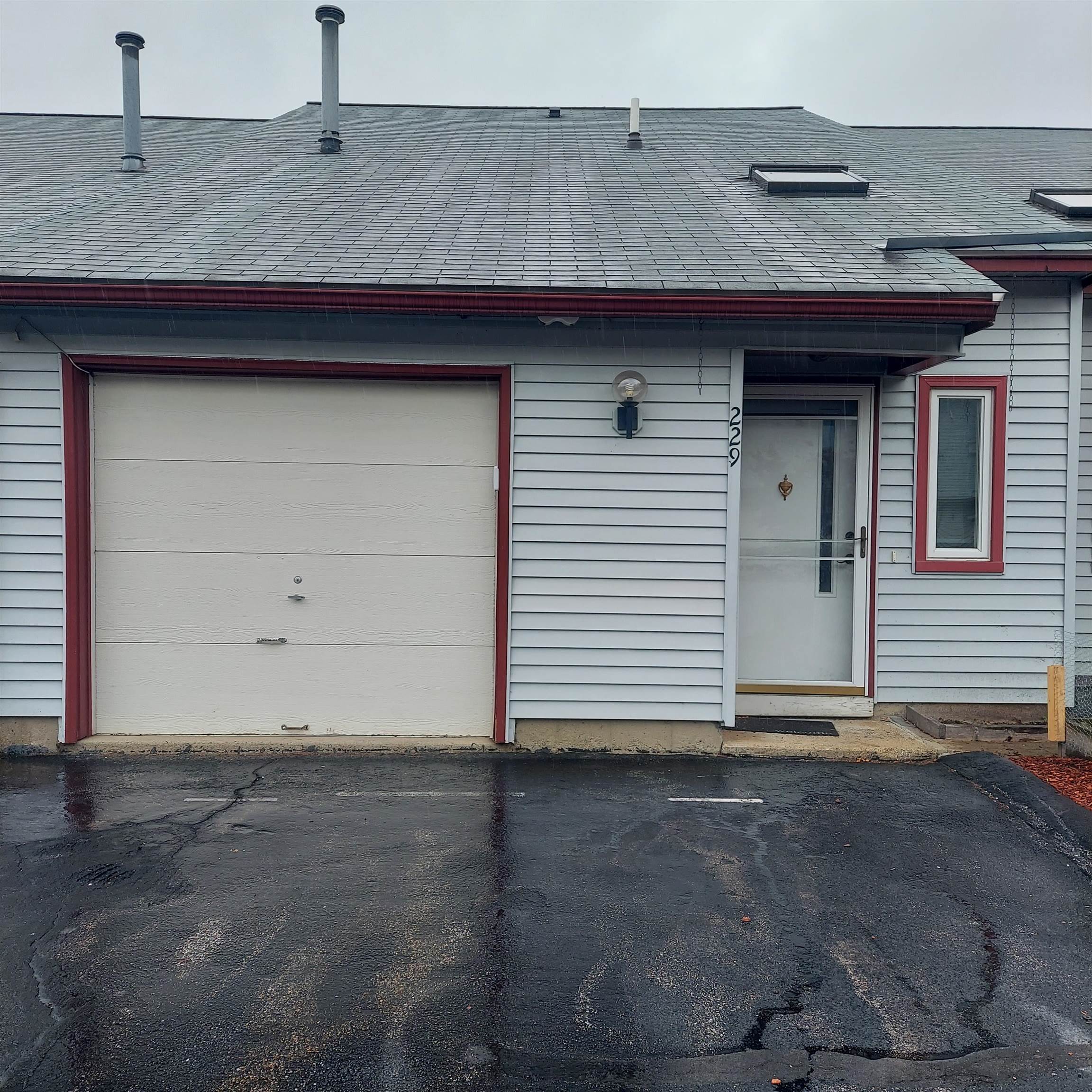 229 Stonebridge Dr, Nashua, NH 03063 MLS 4994157 Coldwell Banker